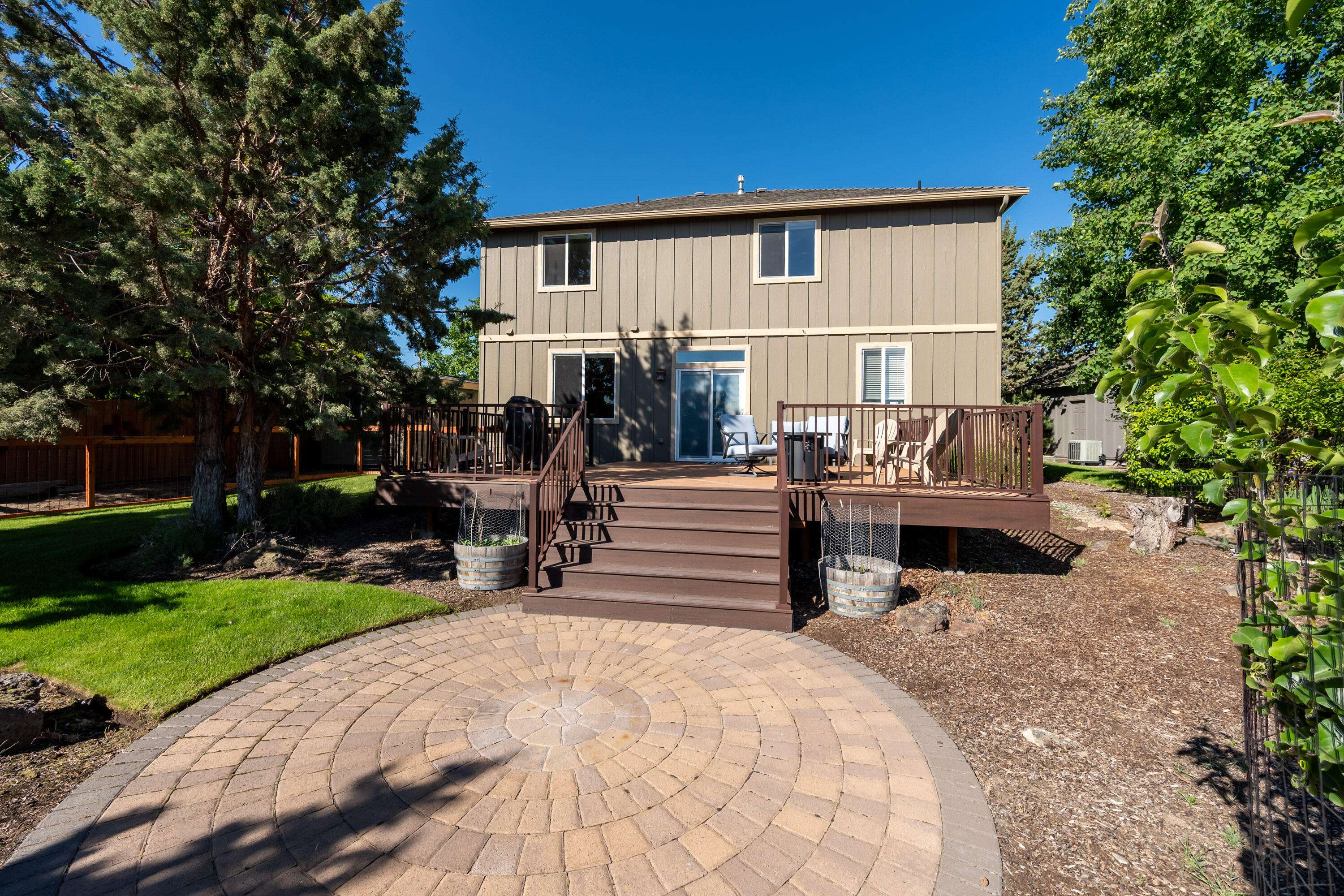 Redmond, OR 97756,1354 Rimrock WAY