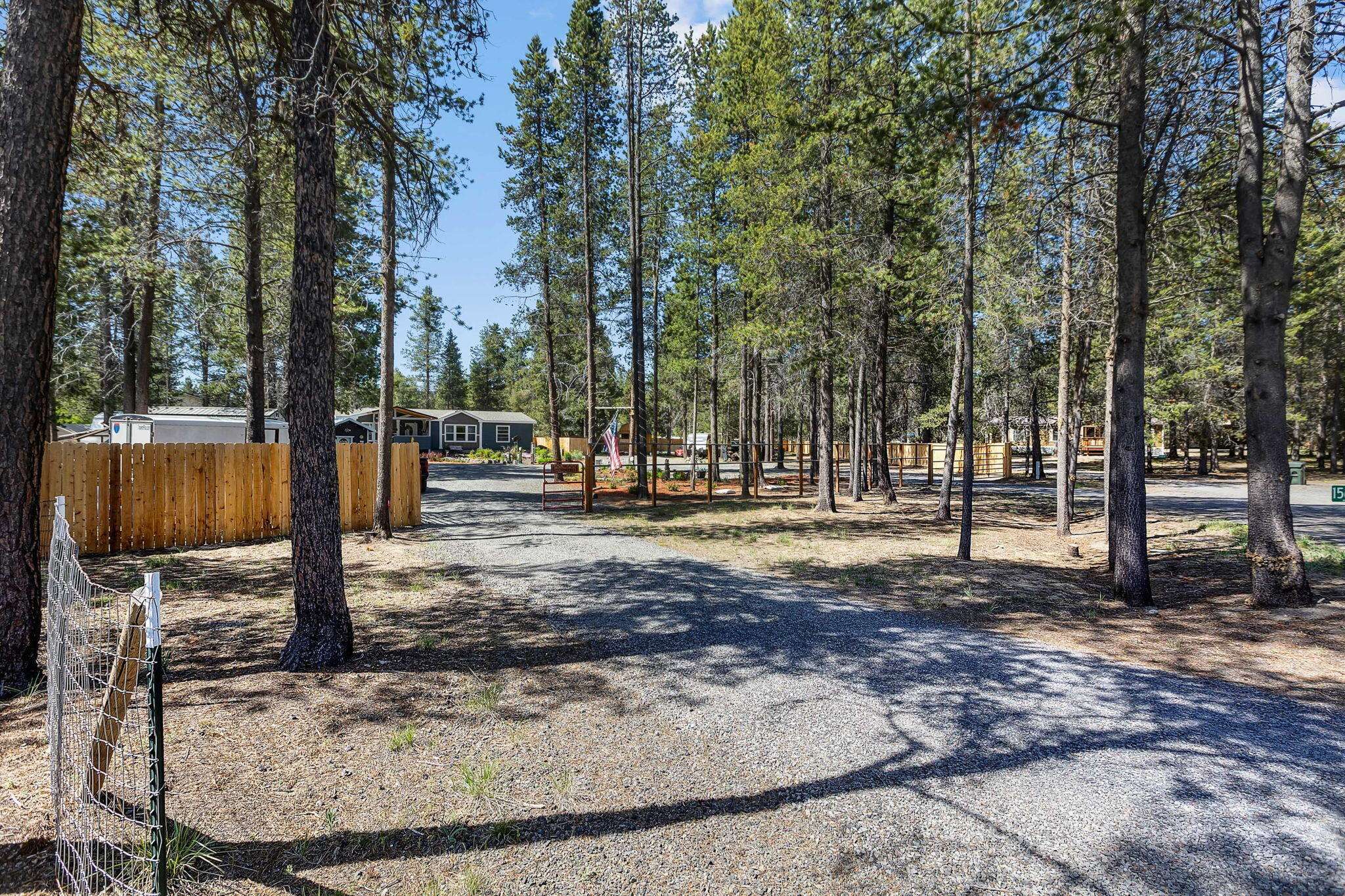 La Pine, OR 97739,15675 Holiday CT