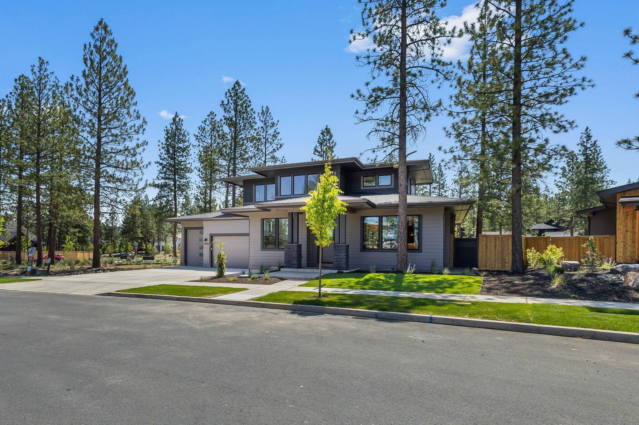 Bend, OR 97703,62546 Woodsman LOOP