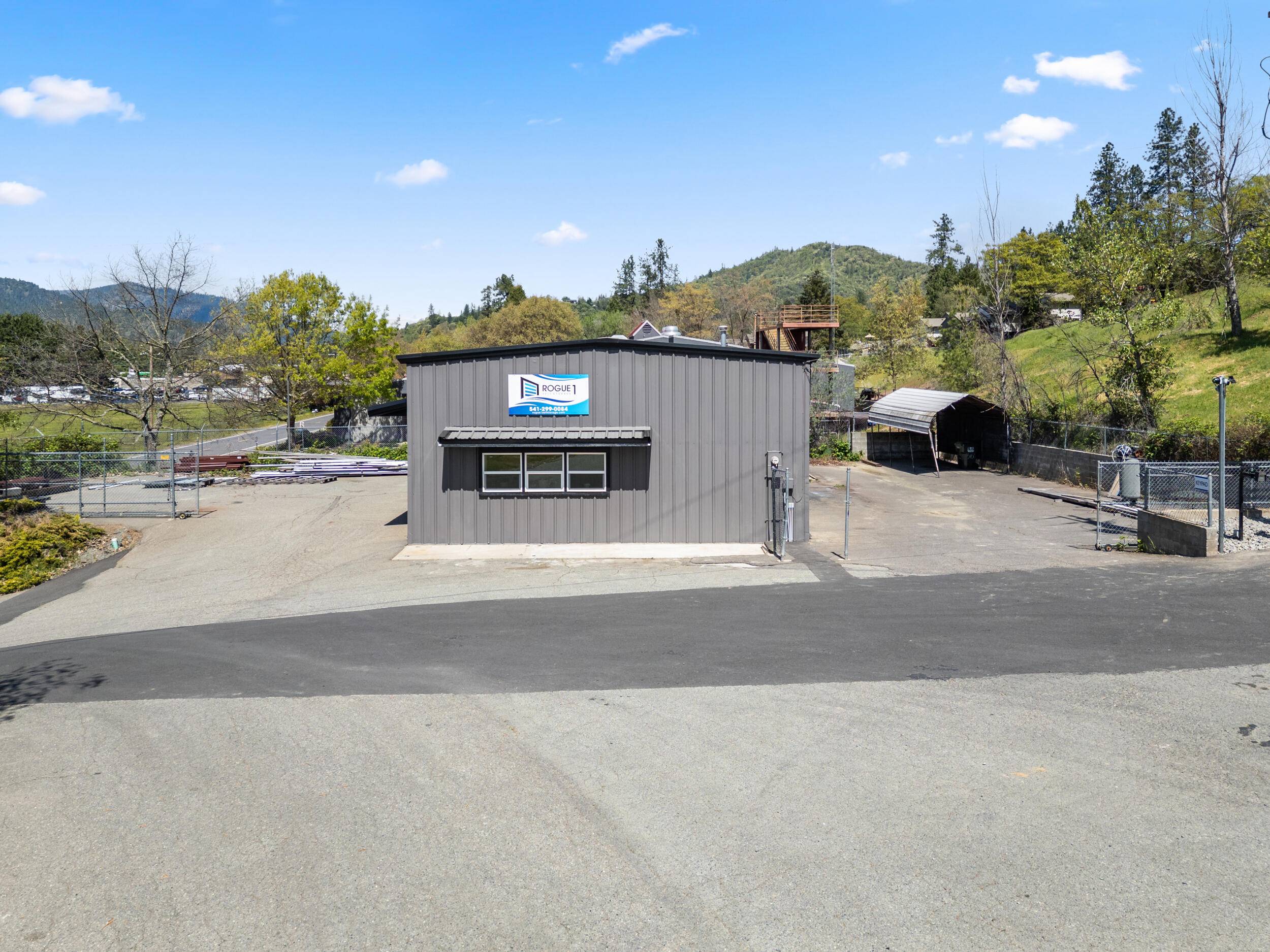 Rogue River, OR 97537,5450 River RD