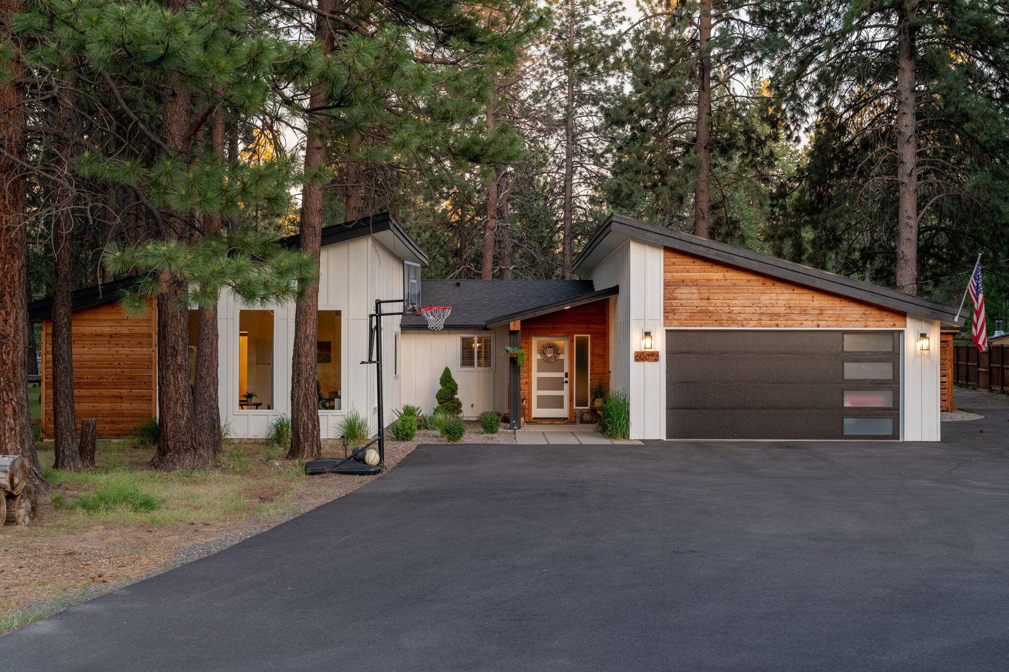 Bend, OR 97702,60072 Cinder Butte RD
