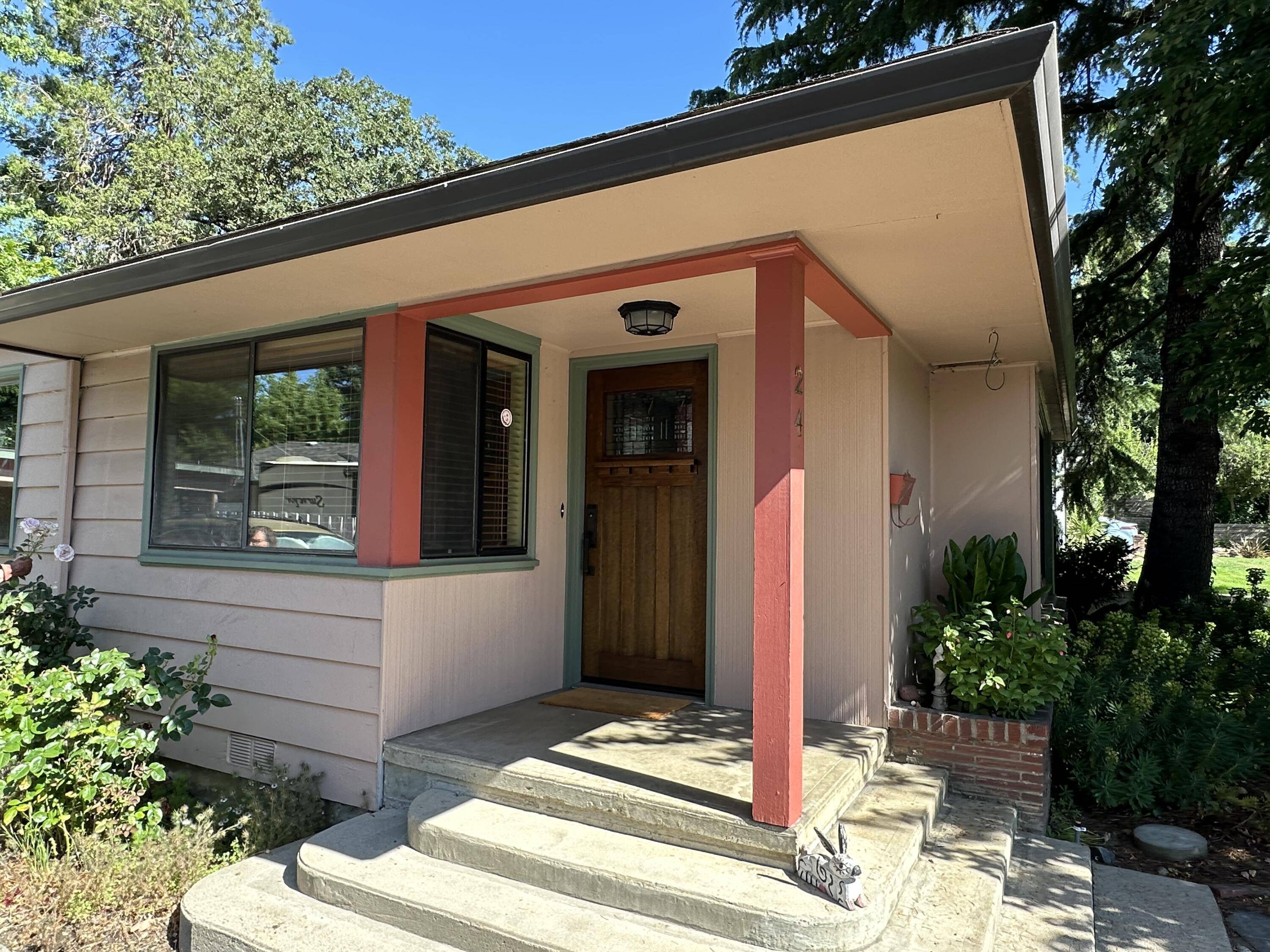 Medford, OR 97504,24 Keene Way DR