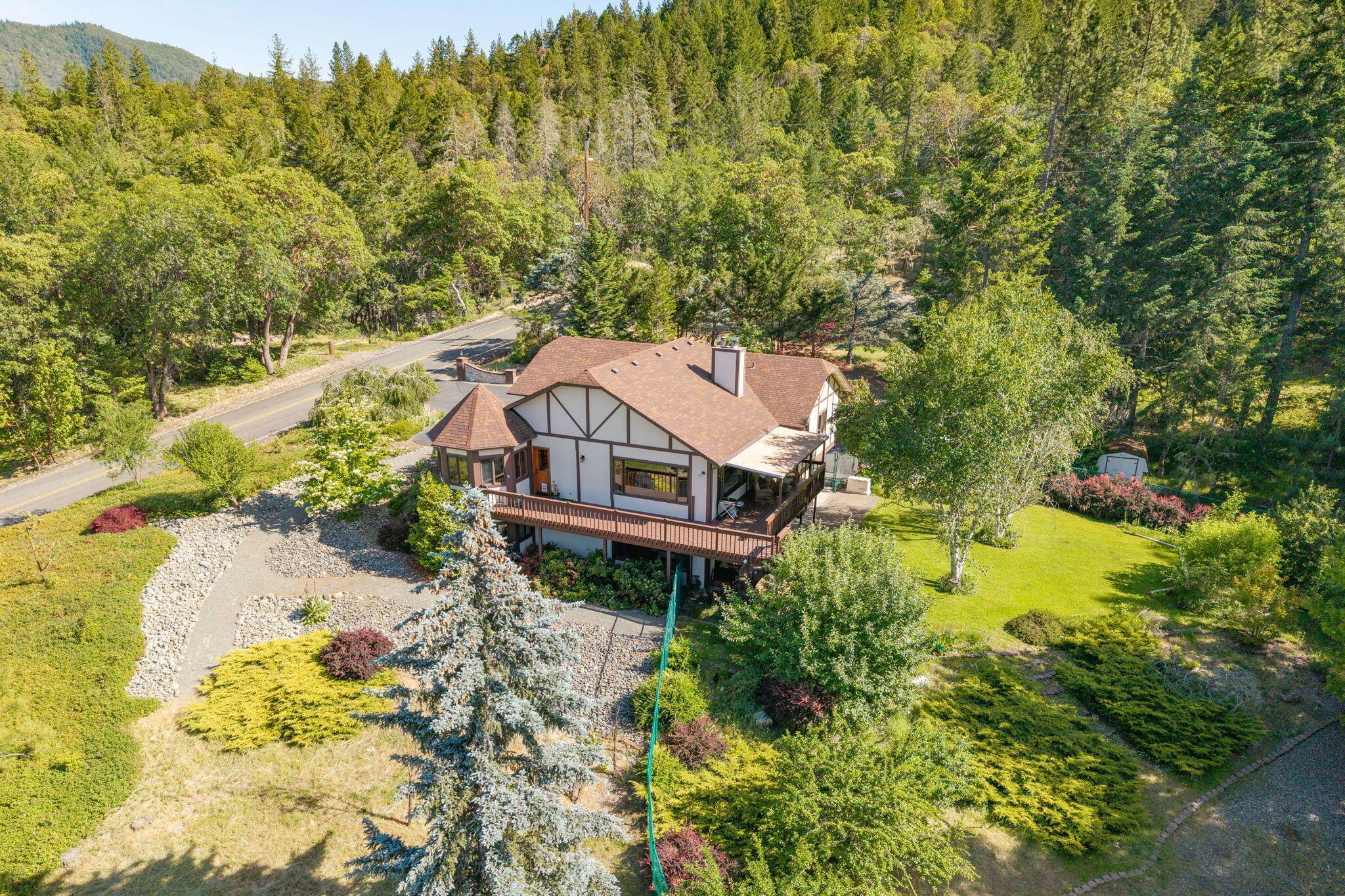 Grants Pass, OR 97527,250 Shadow Mountain WAY