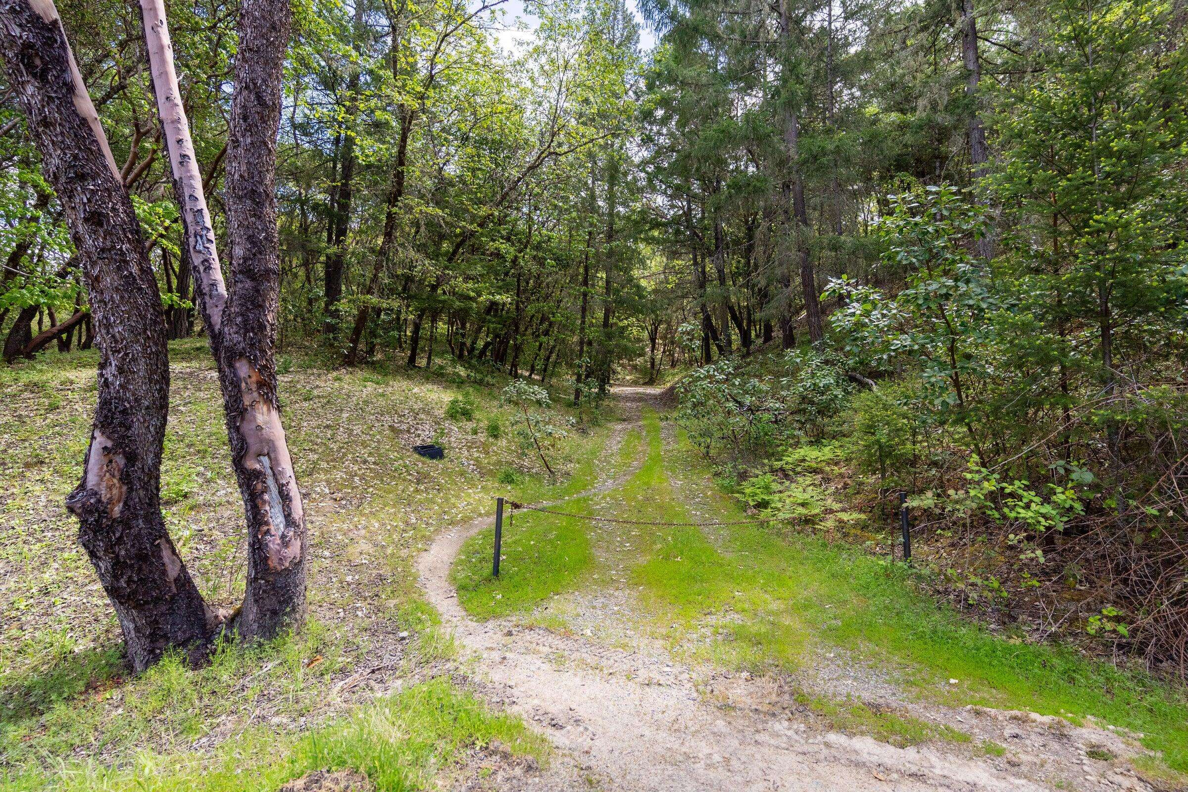 Grants Pass, OR 97526,202 Westridge DR