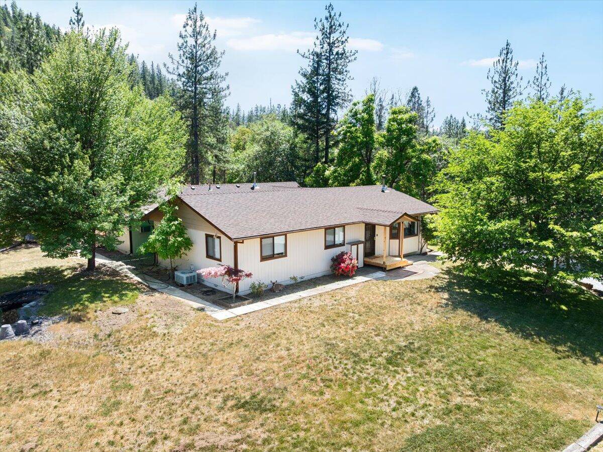 Grants Pass, OR 97527,550 Bolt Mountain RD