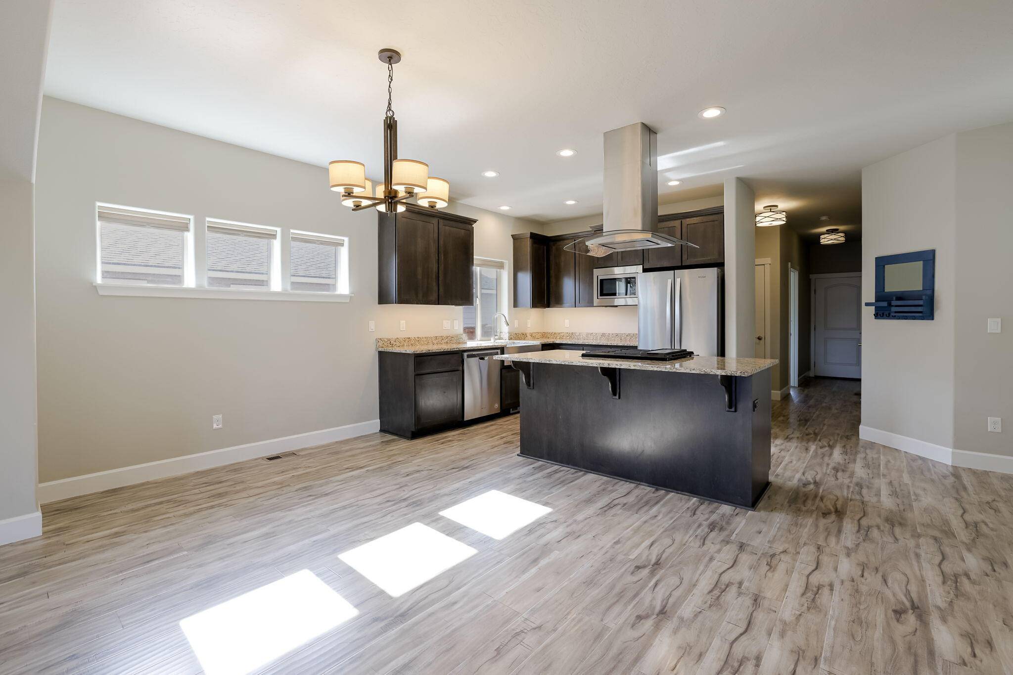 Redmond, OR 97756,2563 Elm PL