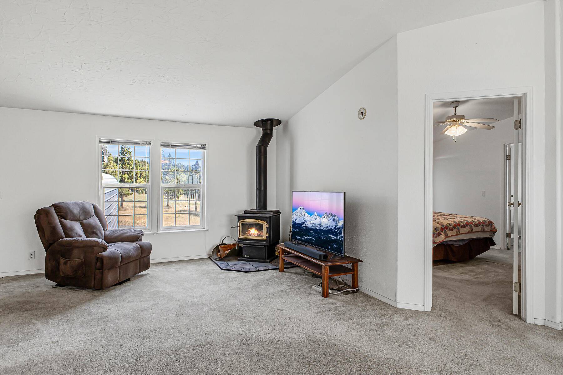 Prineville, OR 97754,11976 Juniper Canyon RD