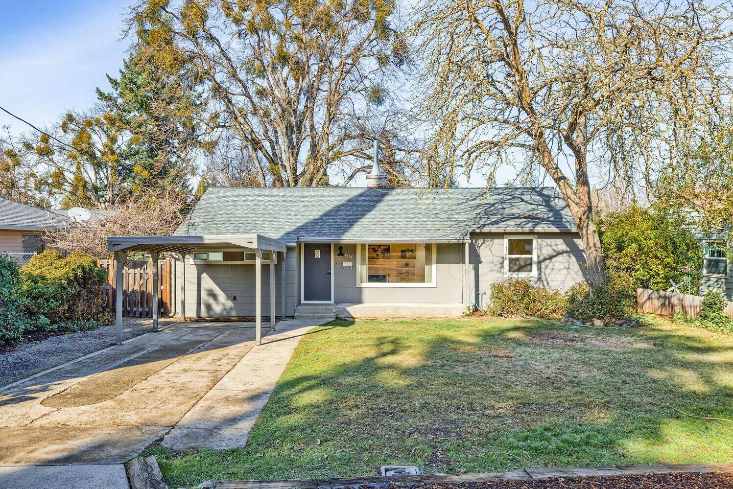 Medford, OR 97504,1517 Wilson PL
