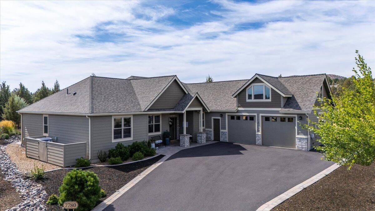 Redmond, OR 97756,7780 Angel Falls WAY