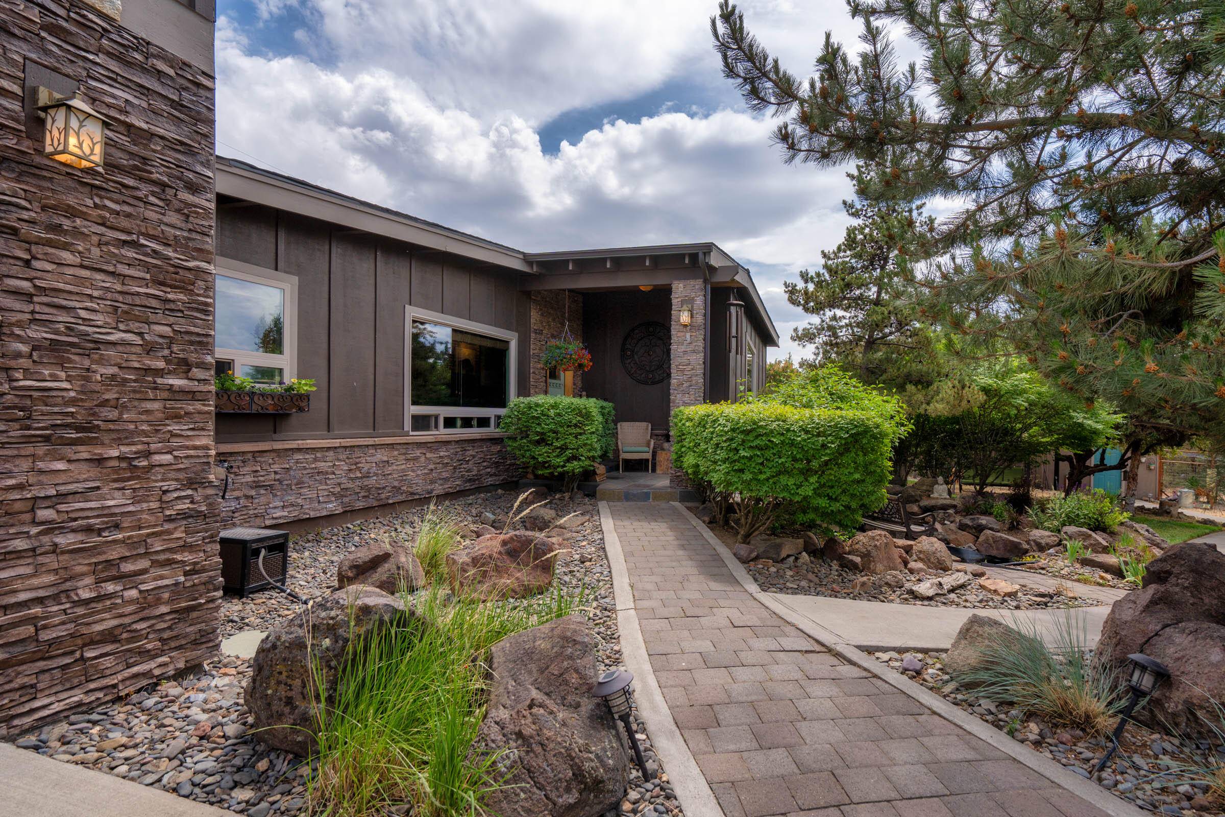 Redmond, OR 97756,3176 46th ST