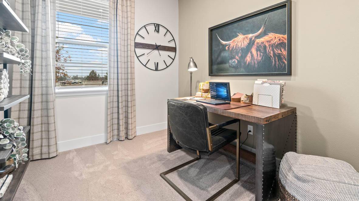 Bend, OR 97702,21540 Etna PL