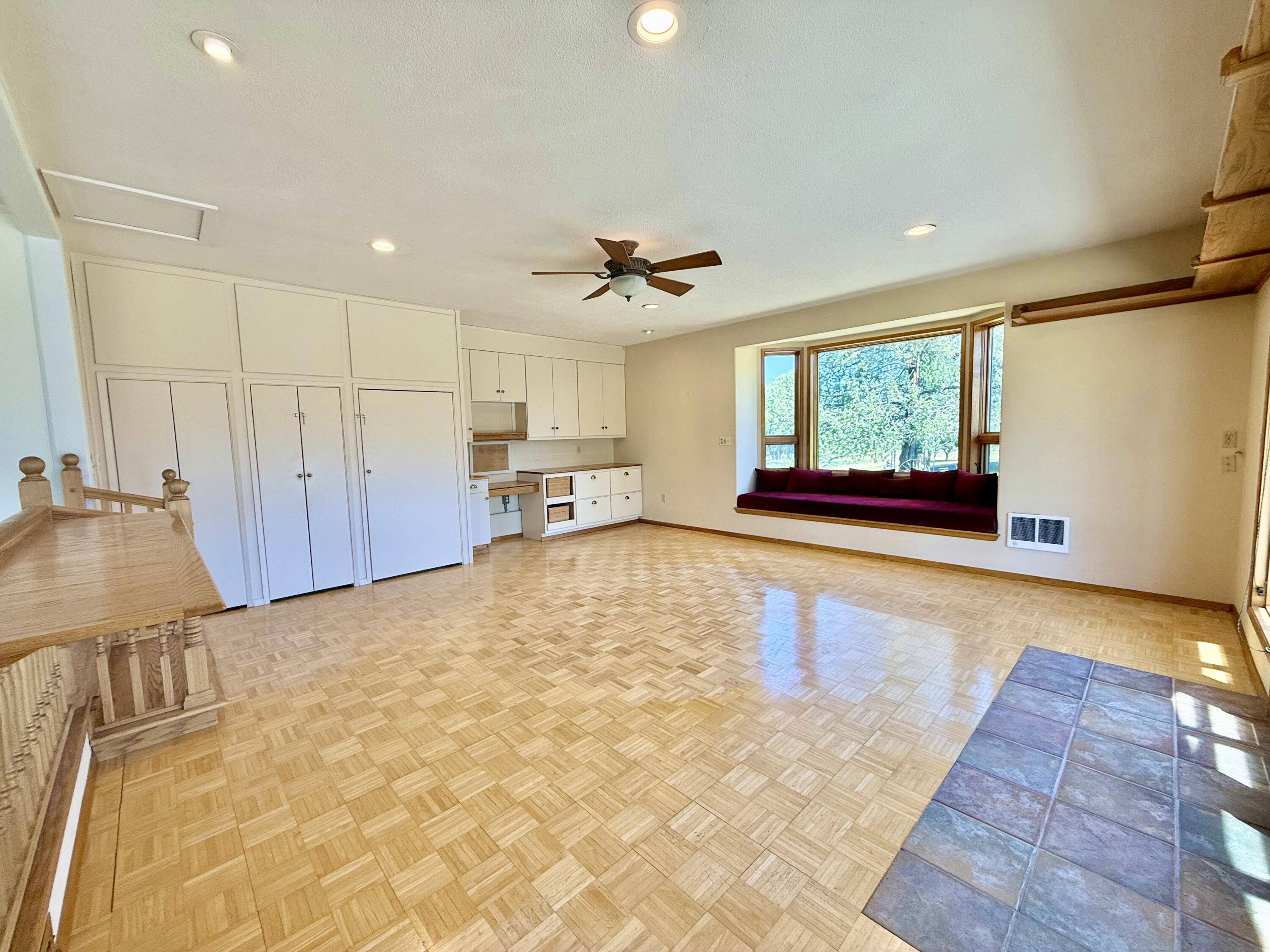 Prineville, OR 97754,874 West Hills RD