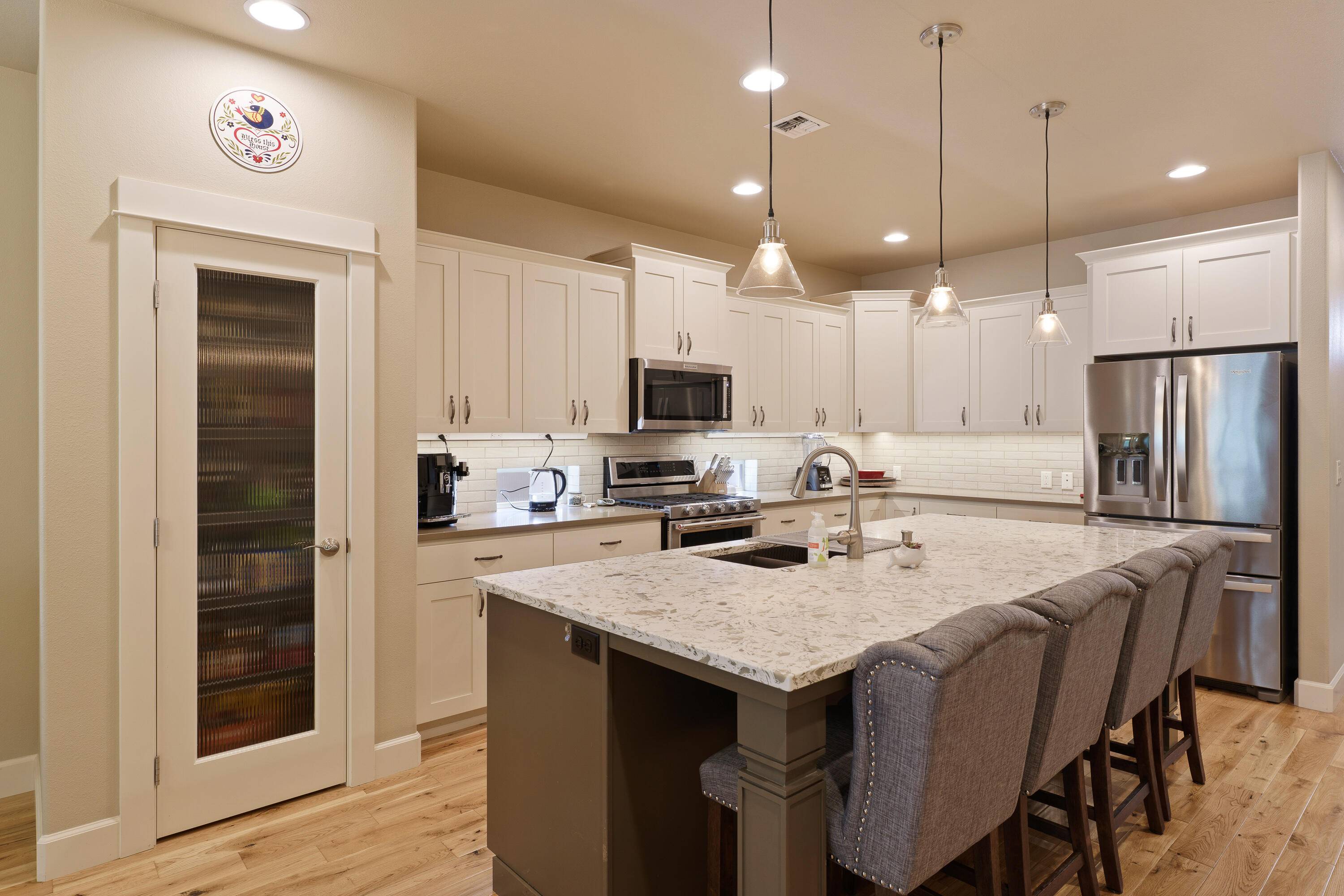 Bend, OR 97701,63362 Tristar DR