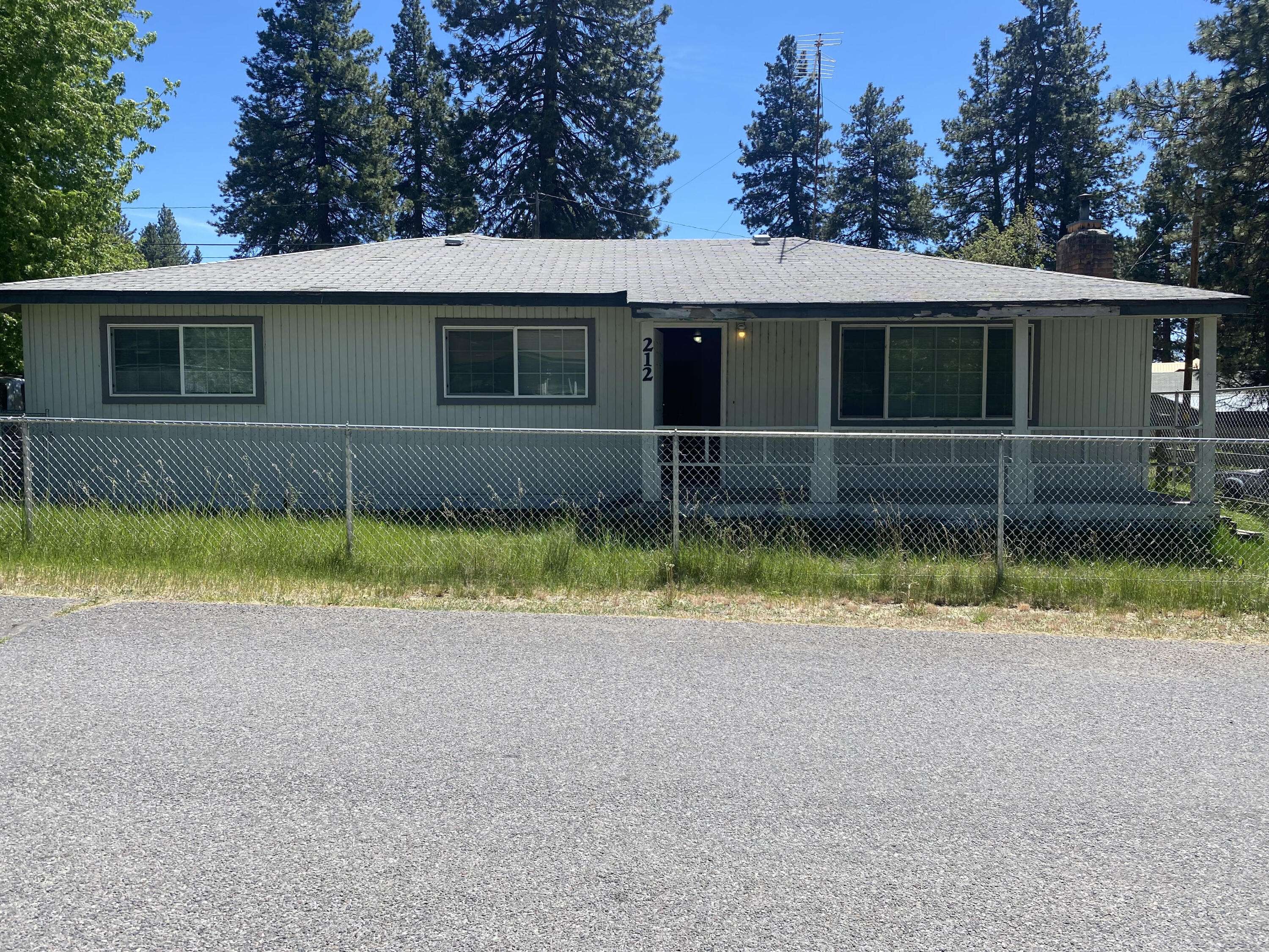 Chiloquin, OR 97624,212 Chocktoot ST