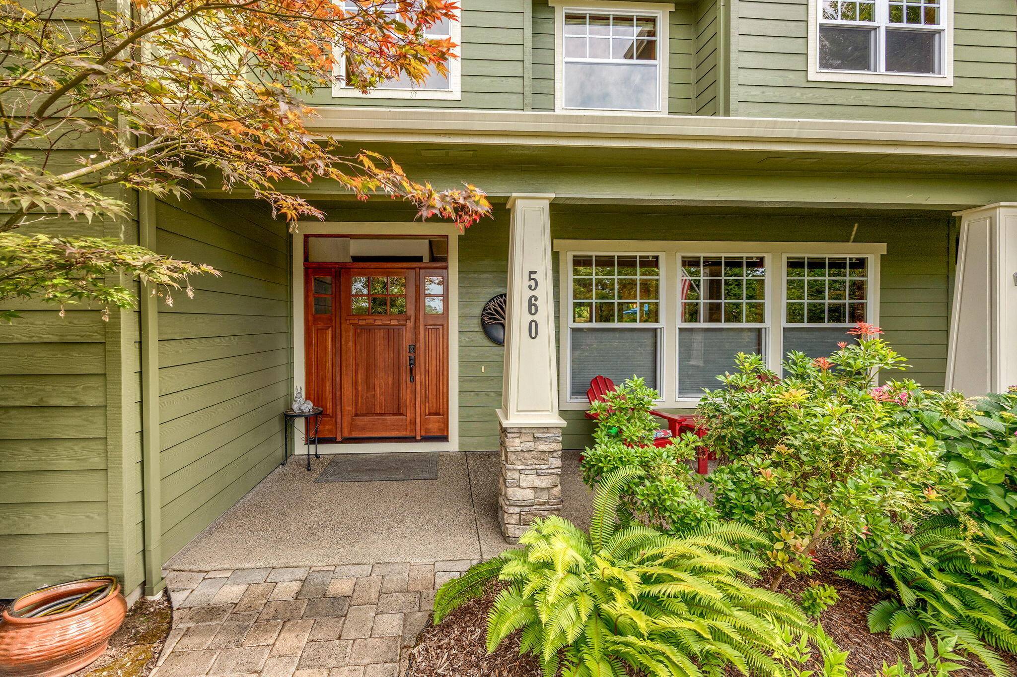 Jacksonville, OR 97530,560 Shafer LN