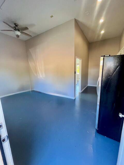 Grants Pass, OR 97527,3175 Cloverlawn DR