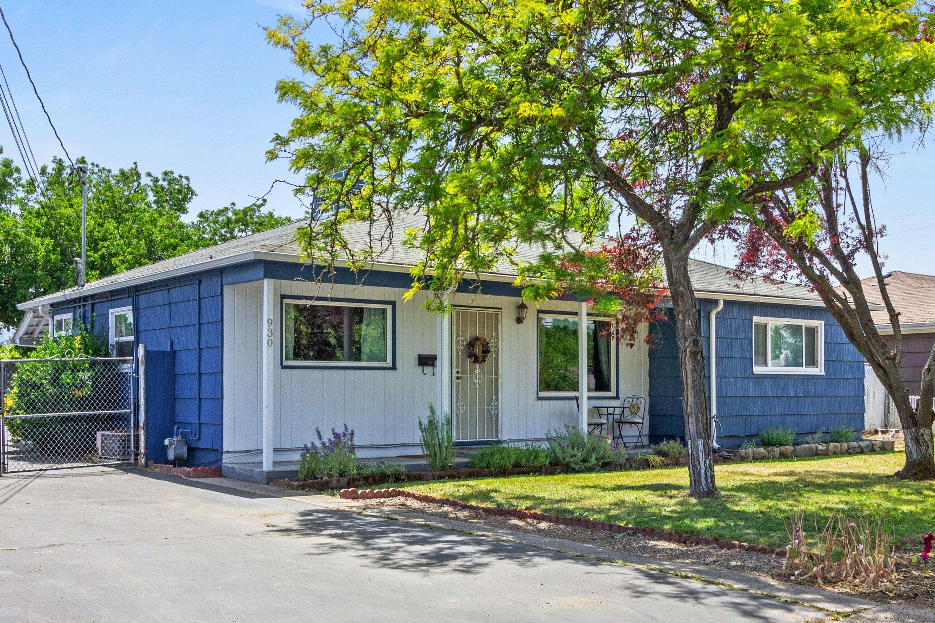 Central Point, OR 97502,930 Oak ST