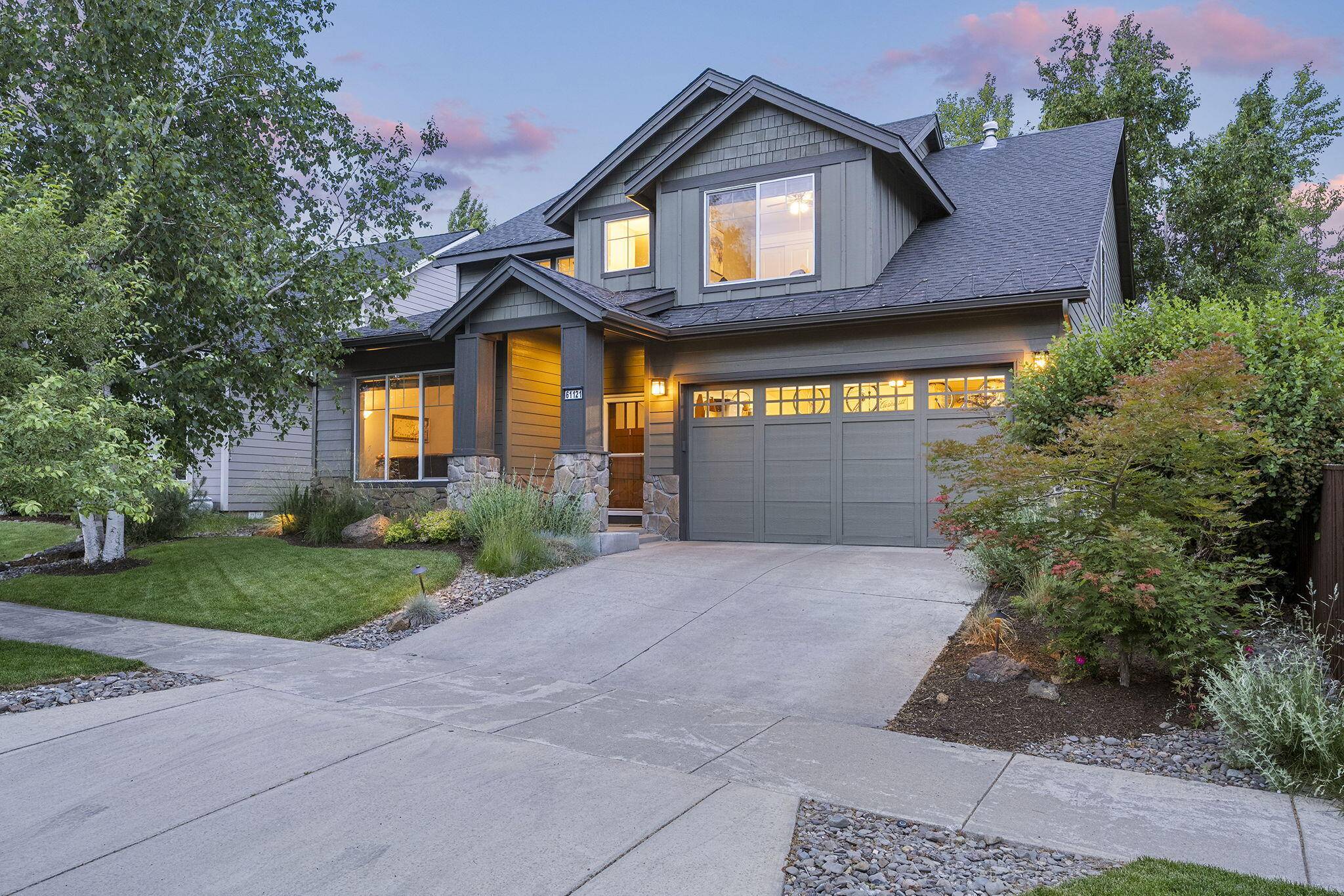 Bend, OR 97702,61121 Snowbrush DR