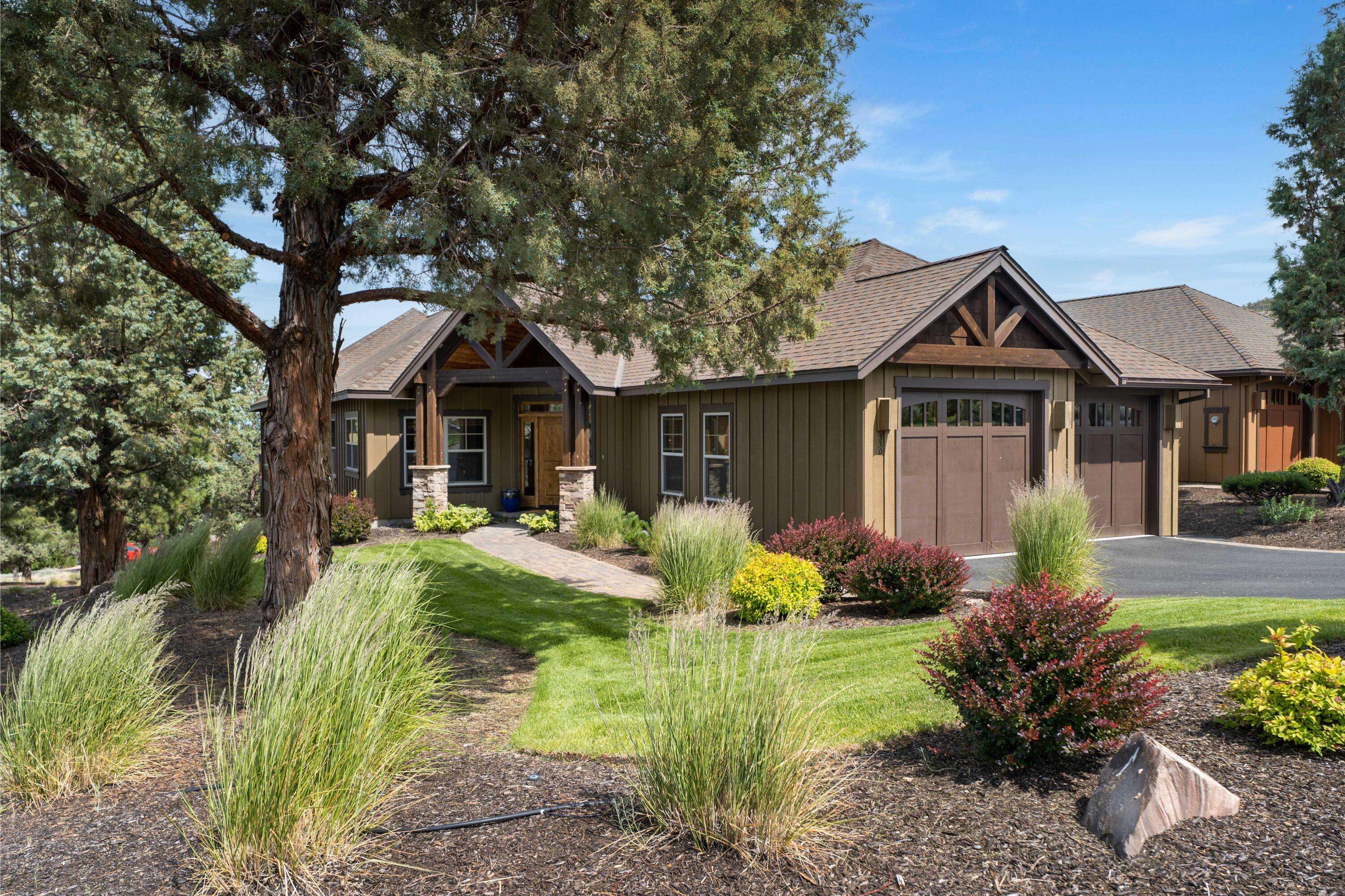 Redmond, OR 97756,330 Vista Rim DR