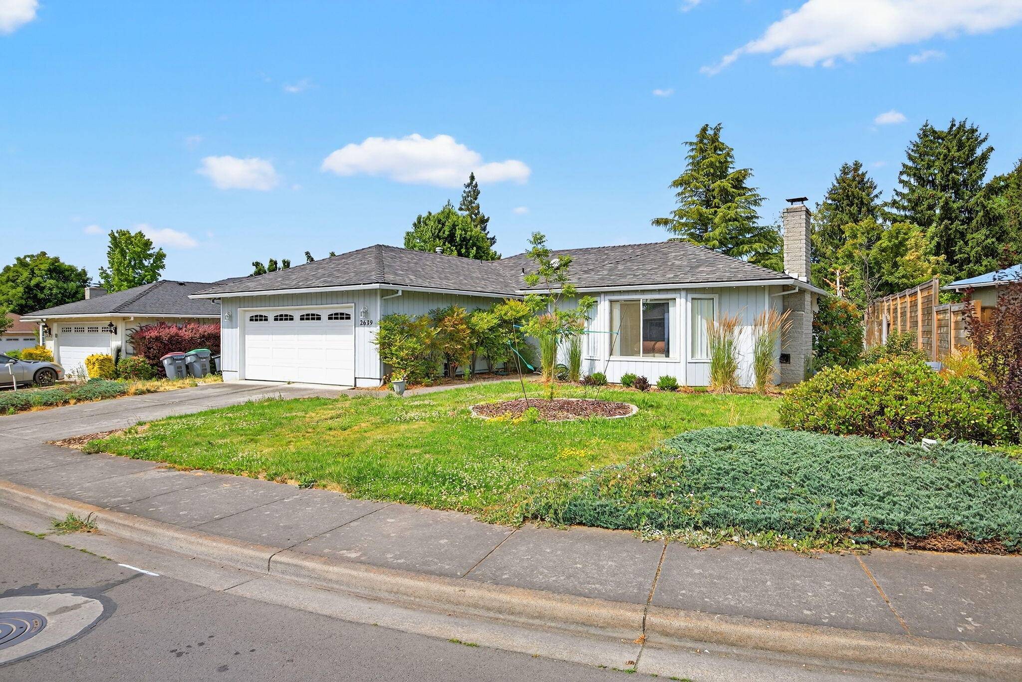 Medford, OR 97504,2639 Roberts RD
