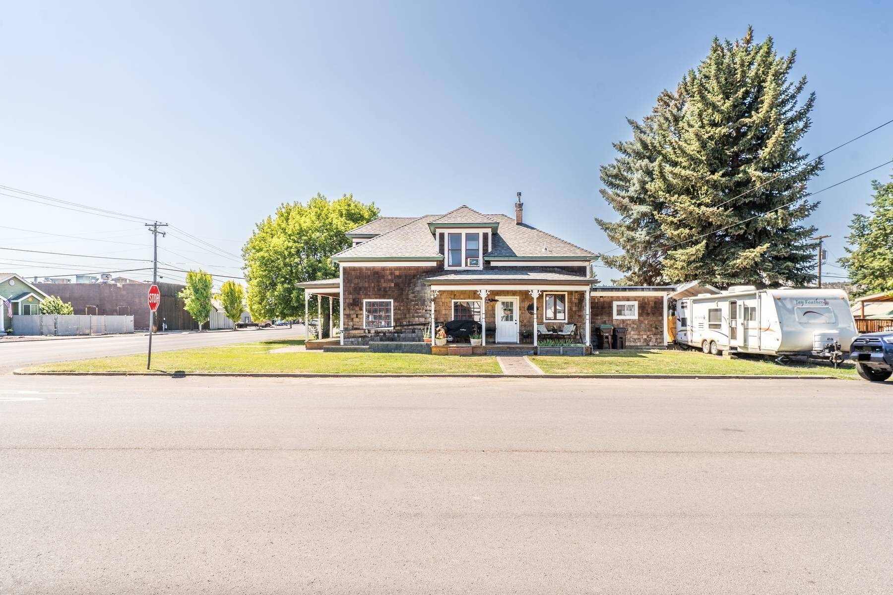 Prineville, OR 97754,493 Deer ST