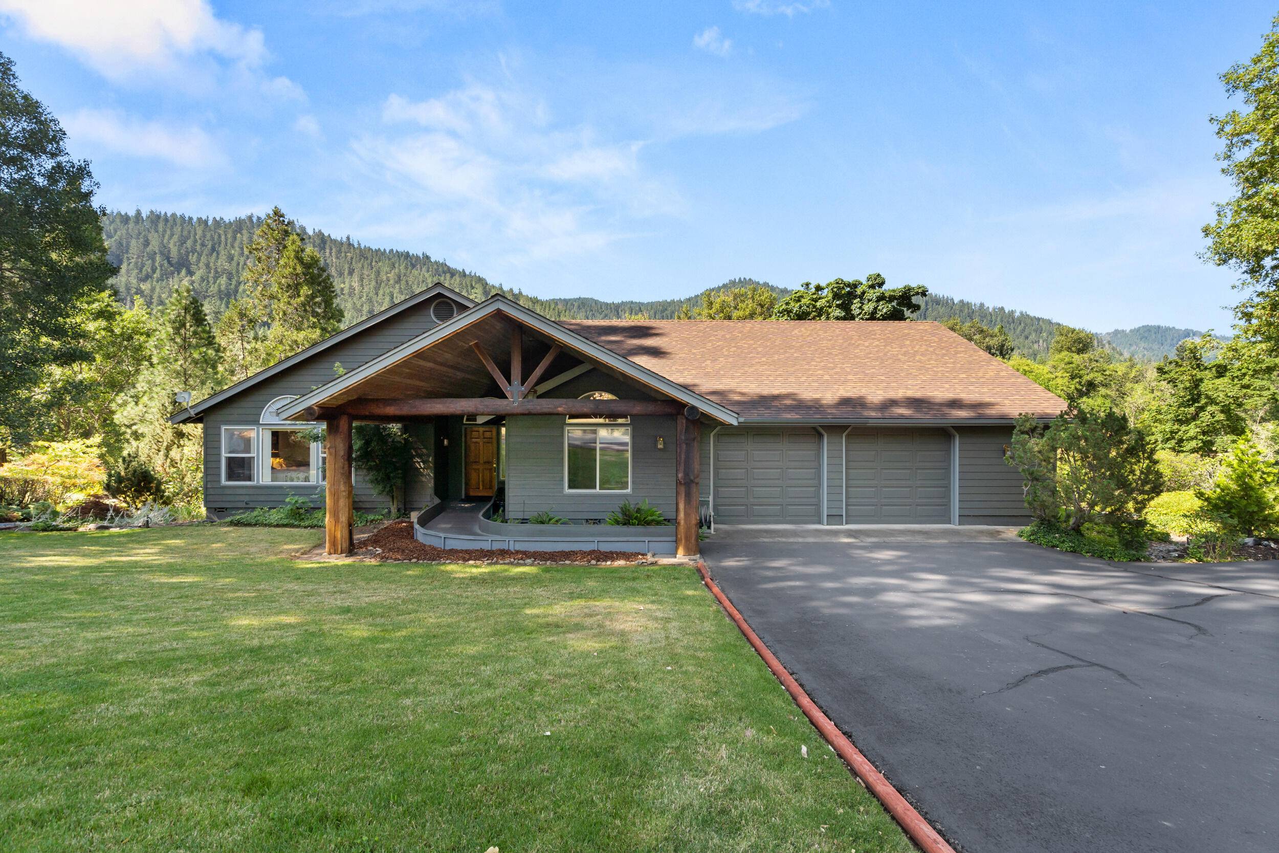 Grants Pass, OR 97526,5475 Averill DR