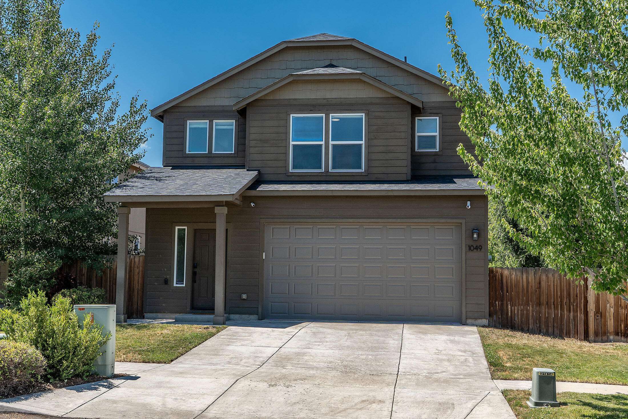 Bend, OR 97702,1049 6th ST