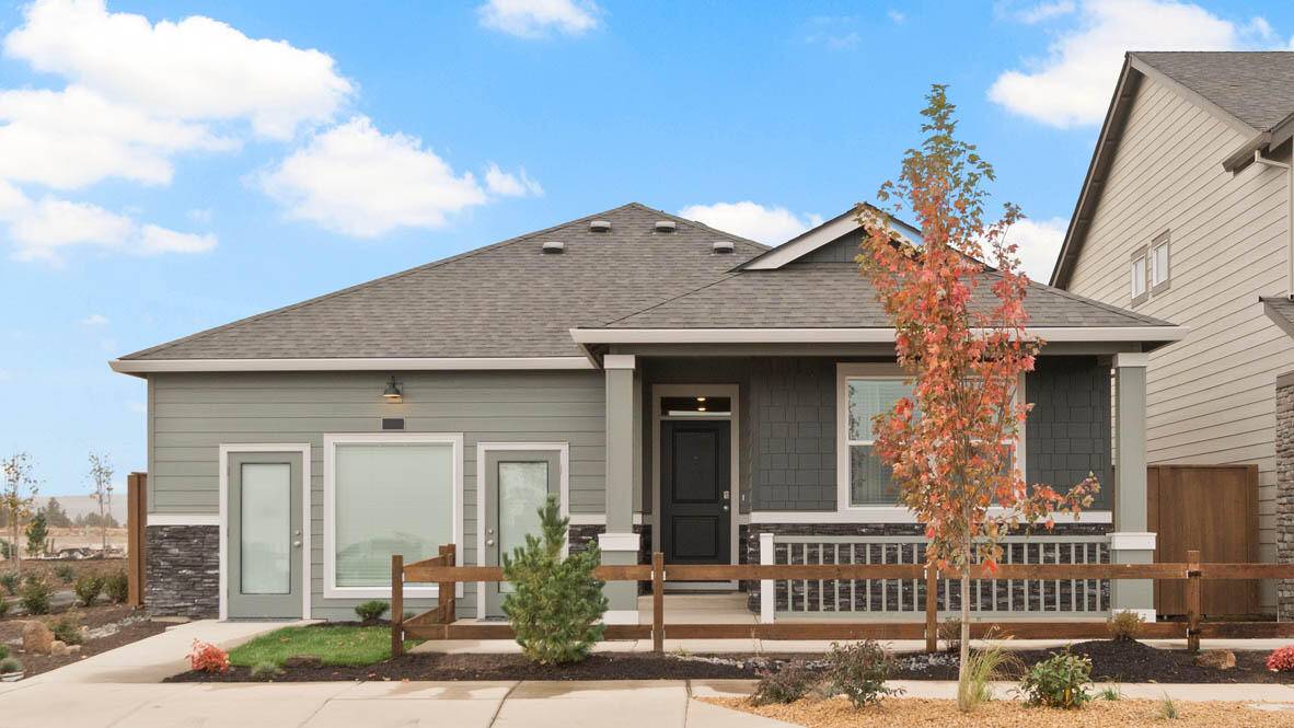 Bend, OR 97702,21640 Fuji DR