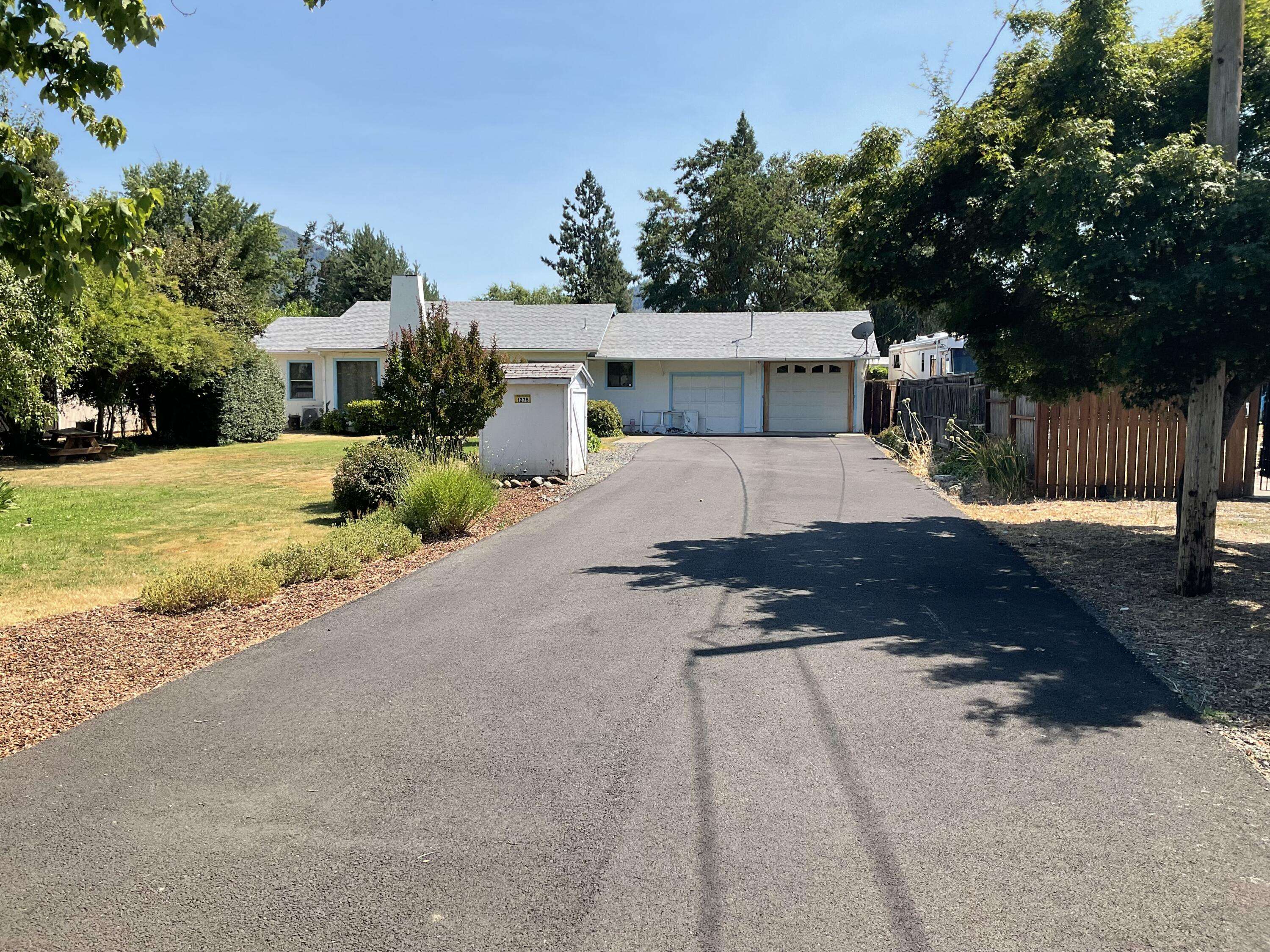Grants Pass, OR 97527,1275 Park ST