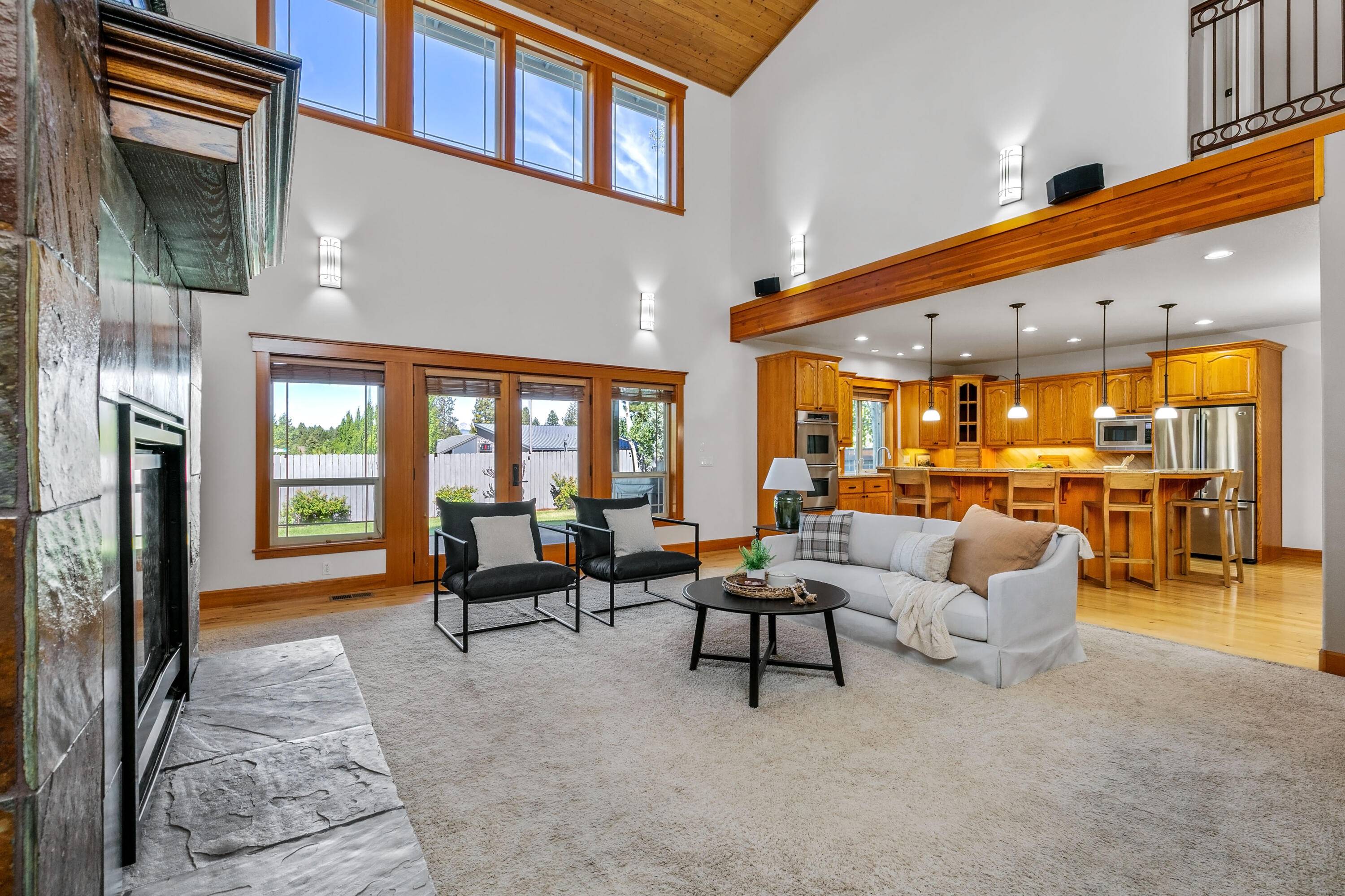 Bend, OR 97702,60829 Yellow Leaf ST