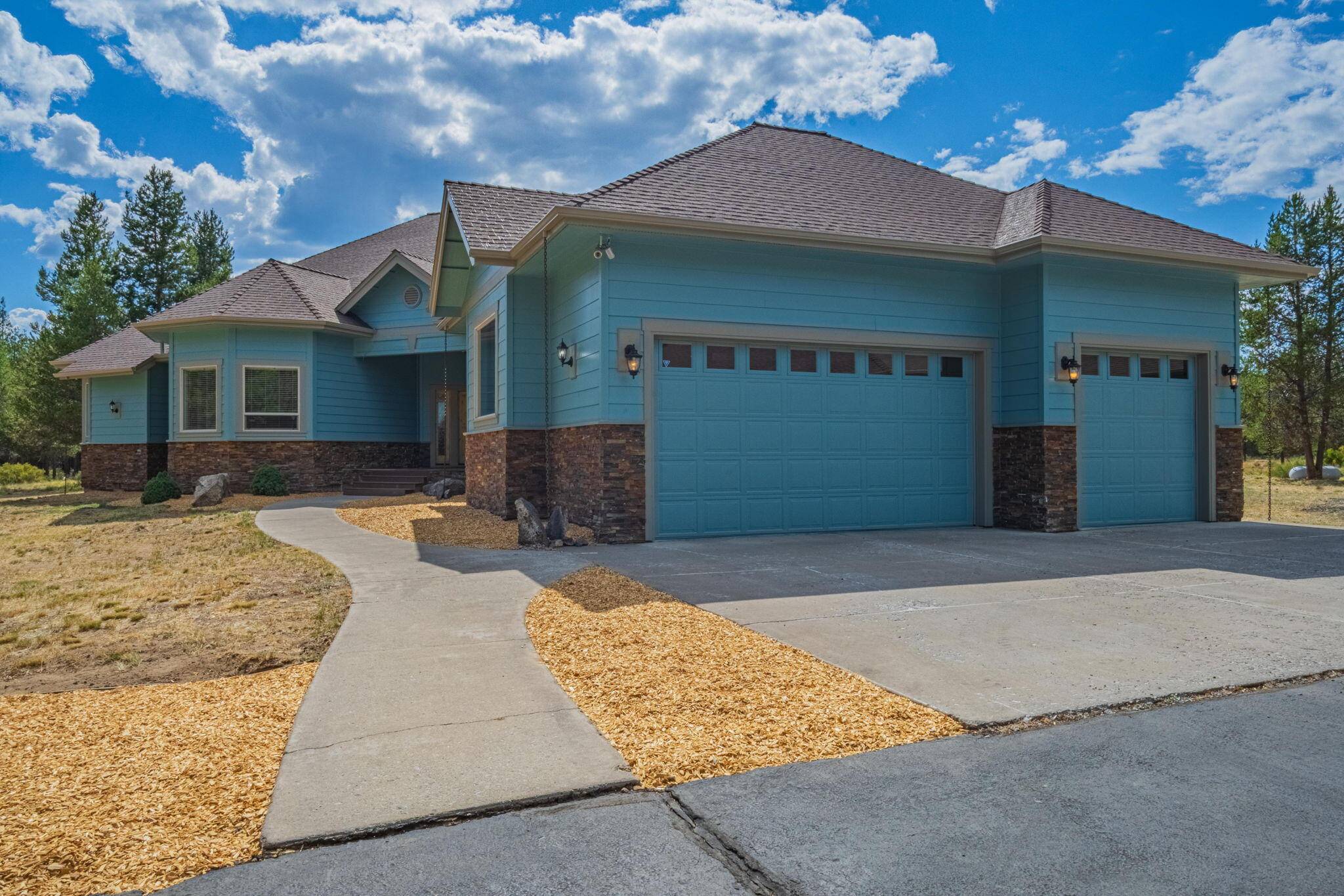 Bend, OR 97707,17045 Shawnee CIR