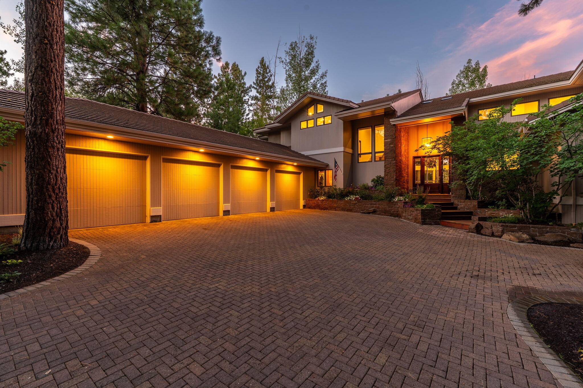 Bend, OR 97702,61824 Red Meadow CT