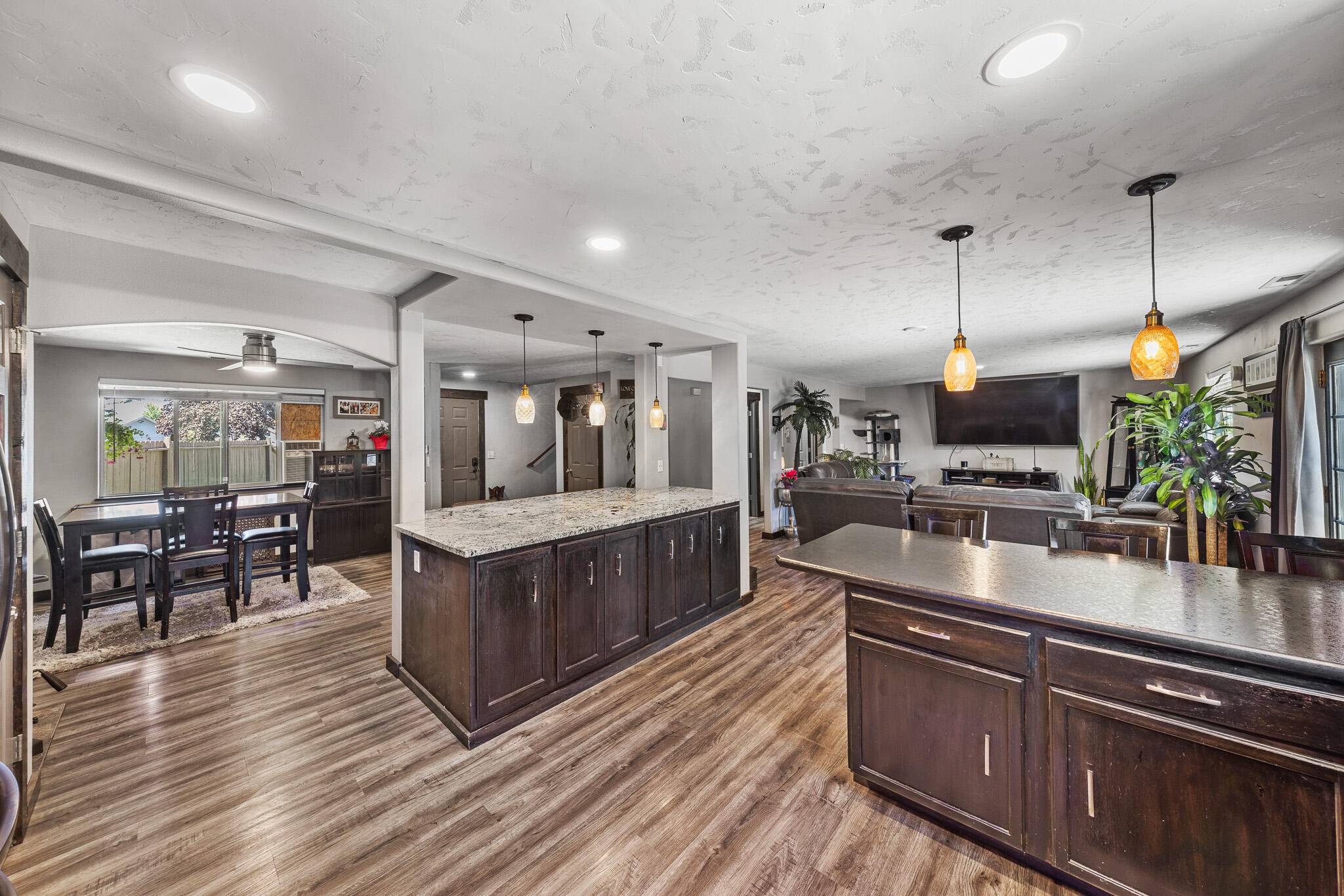 Redmond, OR 97756,1216 32nd CT