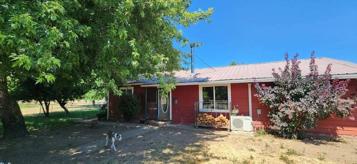 Cave Junction, OR 97523,6795 Holland Loop RD