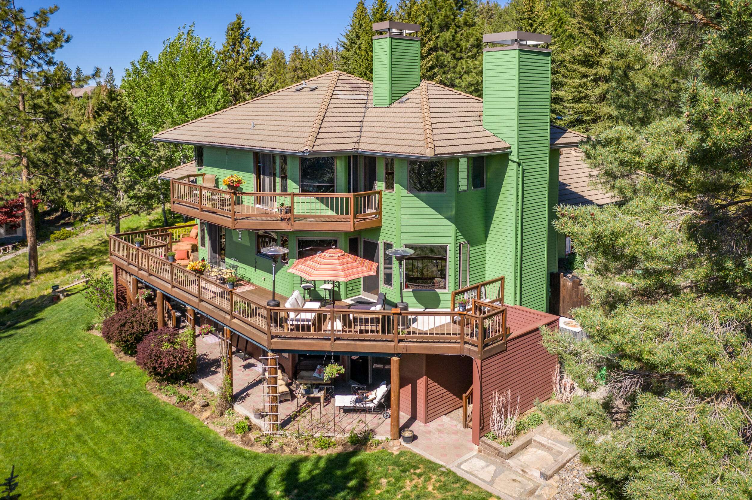 Bend, OR 97703,2889 Starview DR