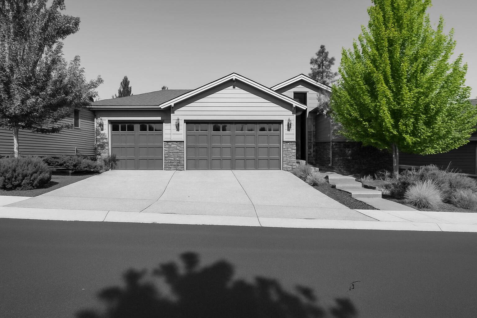 Bend, OR 97703,2464 Majestic Ridge DR