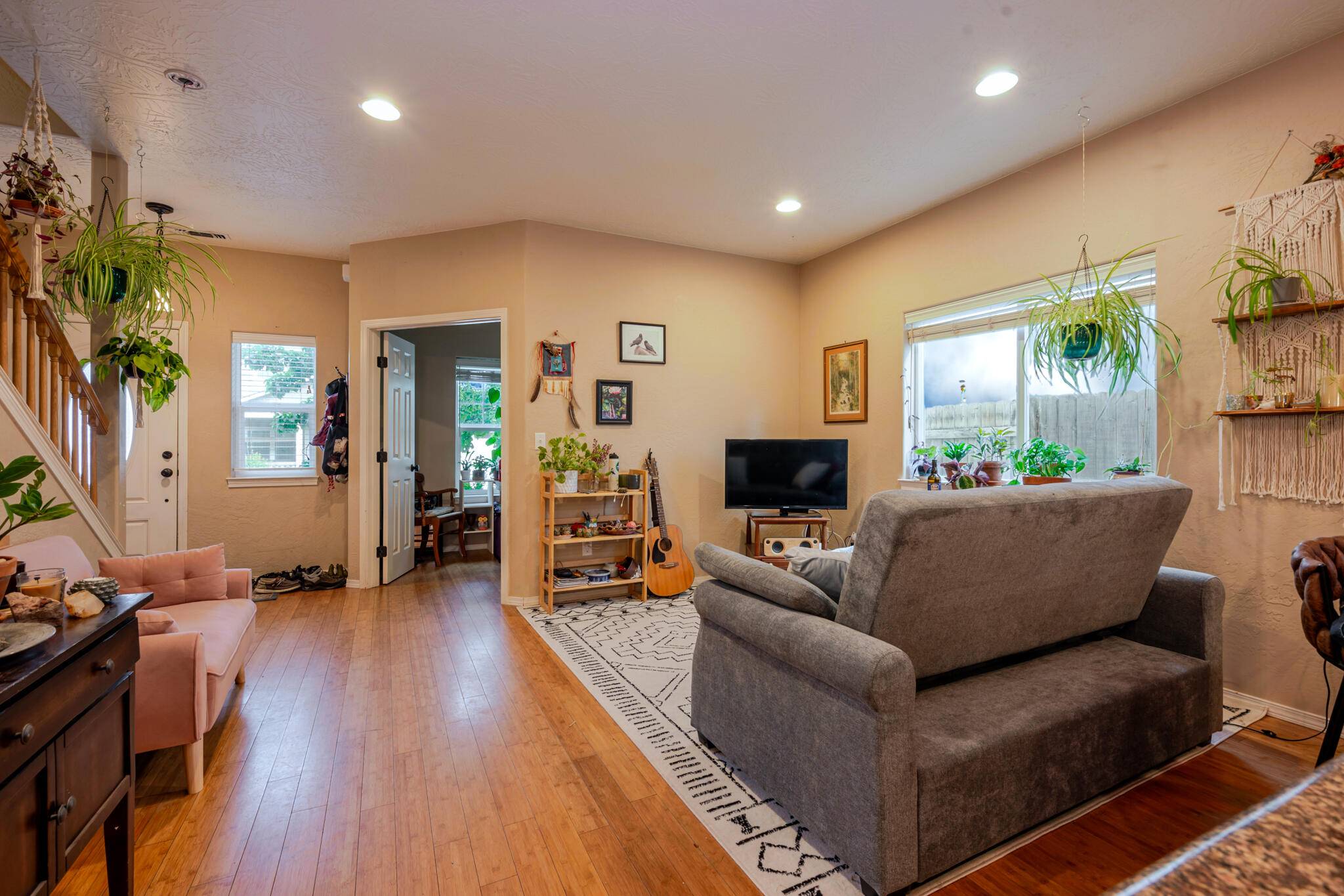 Talent, OR 97540,233 Wintersage CIR