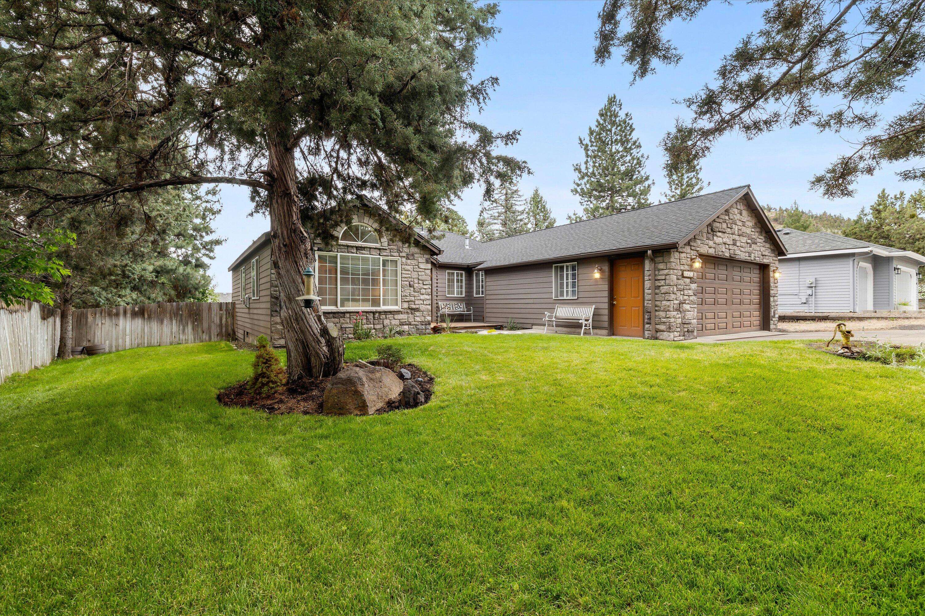 Bend, OR 97701,1622 Parkridge DR
