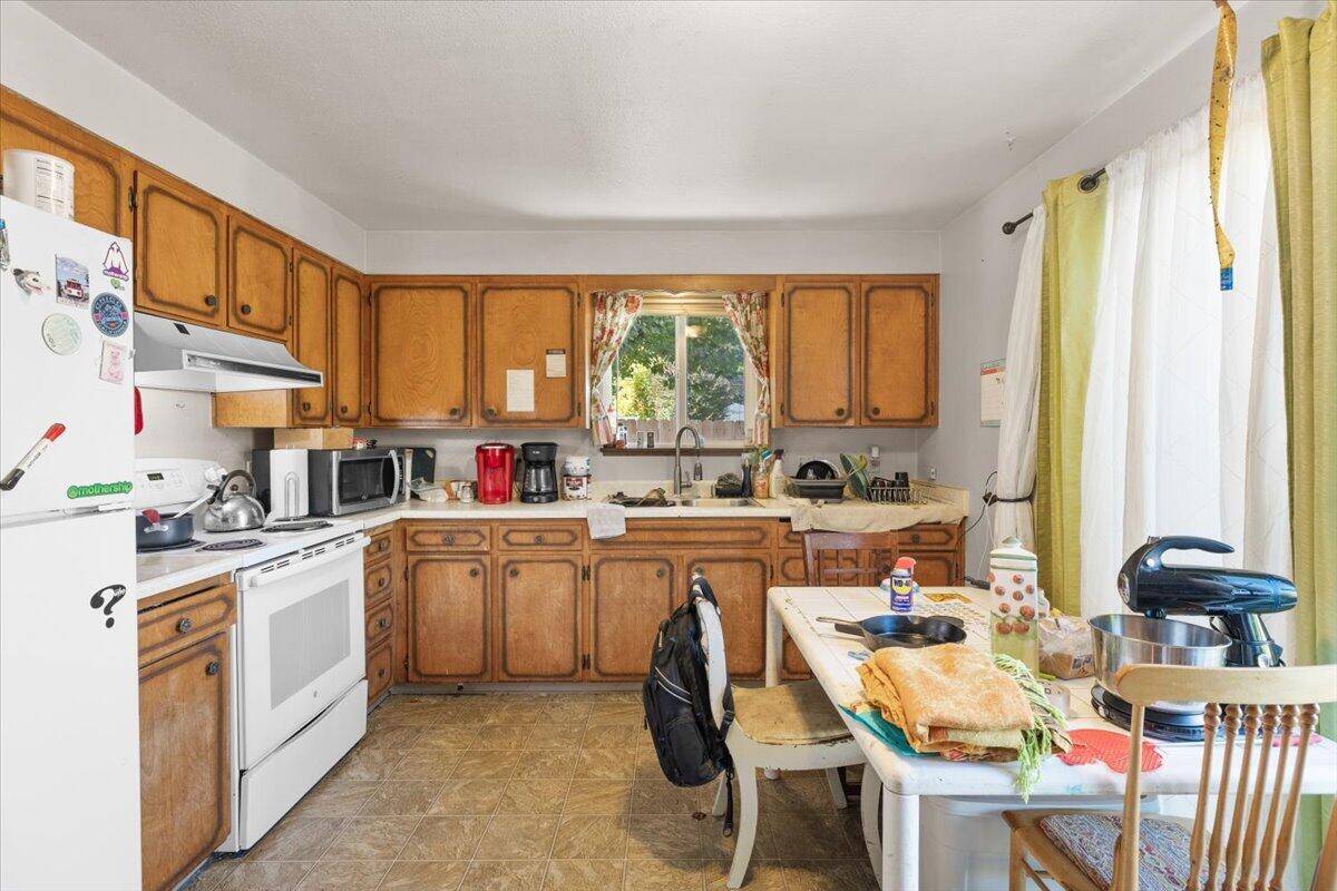 Medford, OR 97501,947 Murray AVE