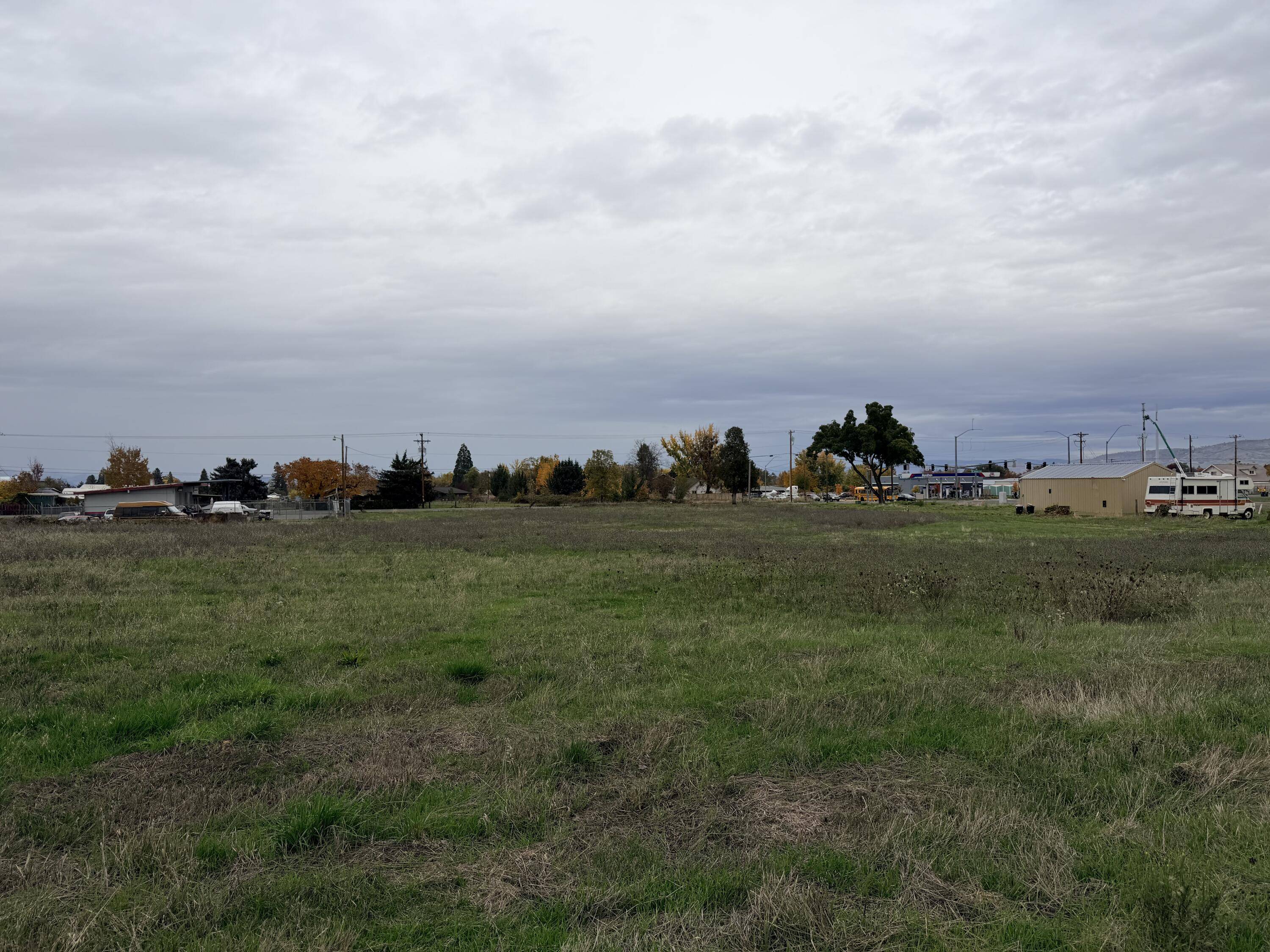 Medford, OR 97501,2335 Stewart AVE