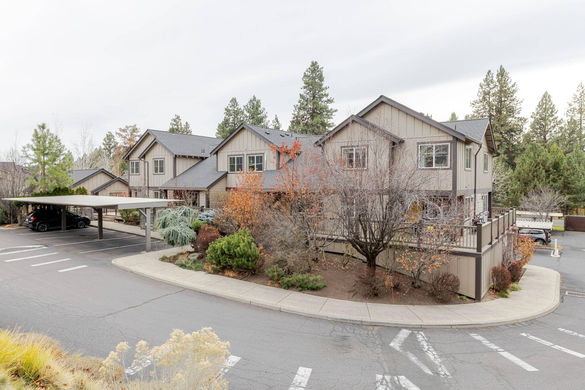 Bend, OR 97703,1925 Monterey Pines DR #5