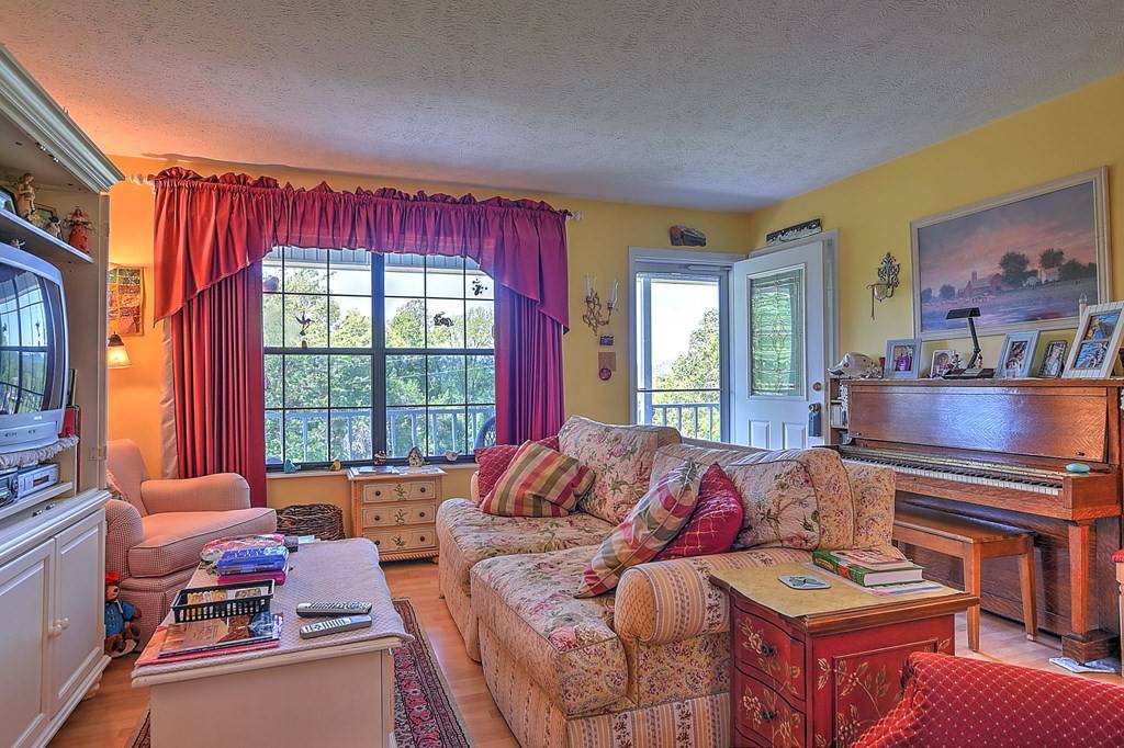 Morristown, TN 37814,5220 Brights PIKE