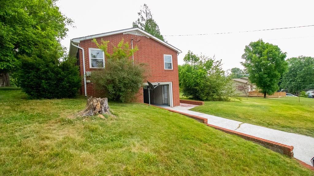 Jefferson City, TN 37760,727 Cynthia DR