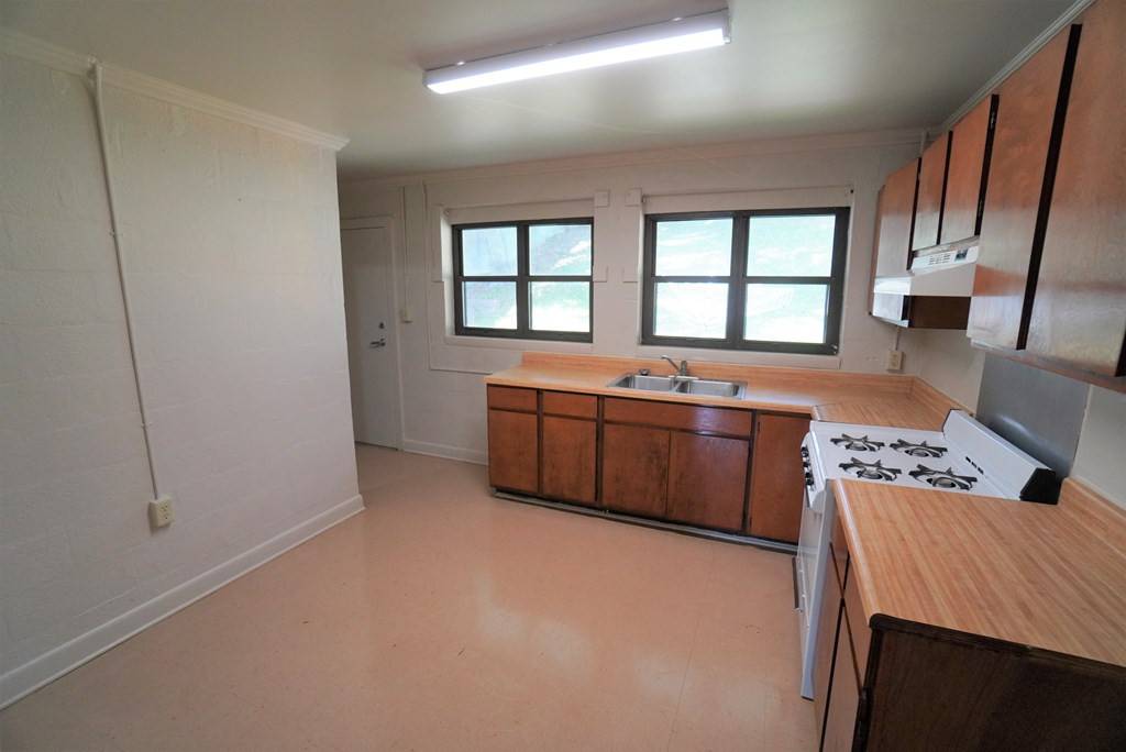 Jefferson City, TN 37760,706 Jay ST