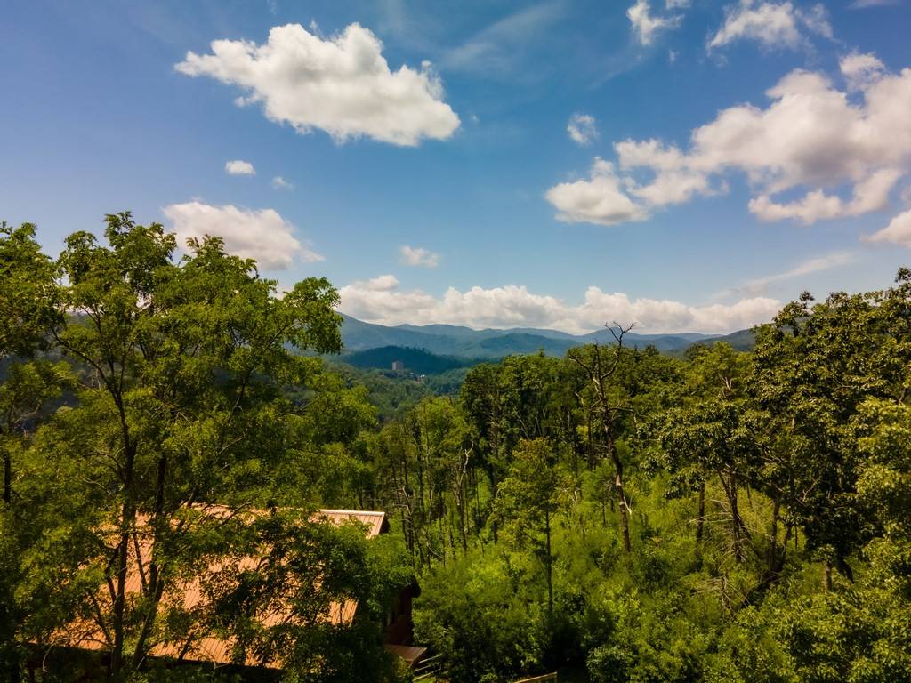 Gatlinburg, TN 37738,104 Oglewood LN