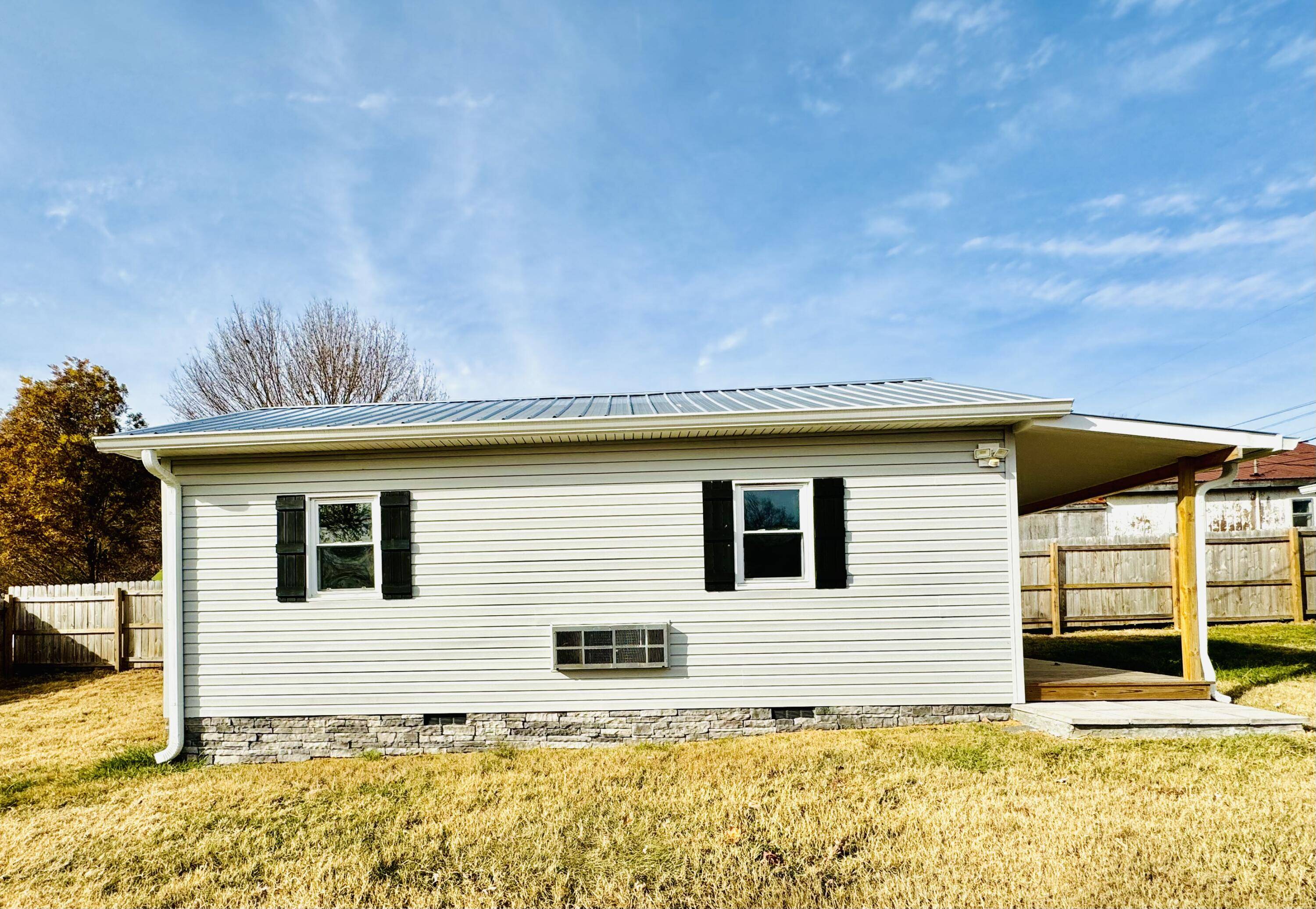 Rogersville, TN 37857