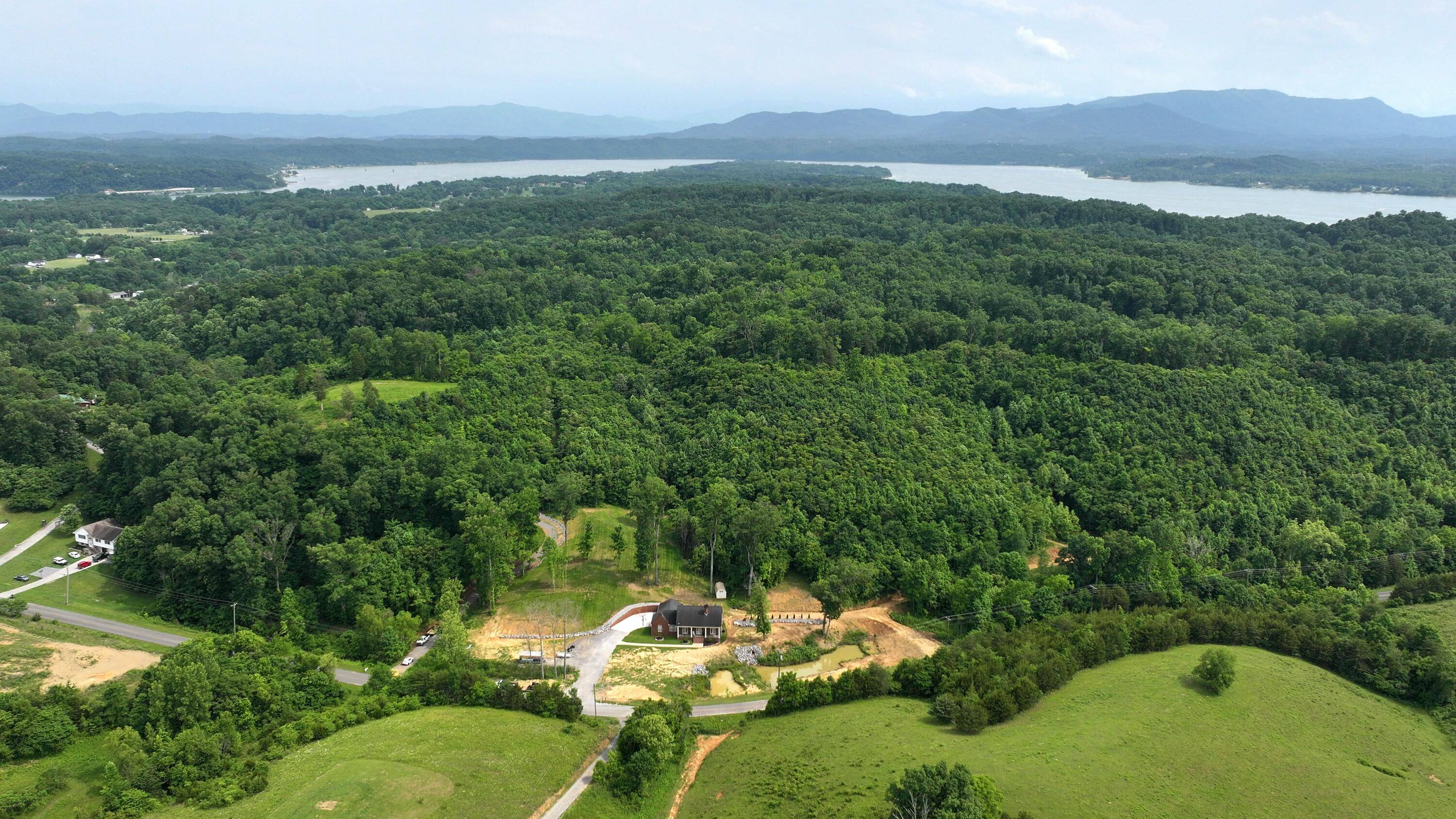 White Pine, TN 37890,3163 Nina RD