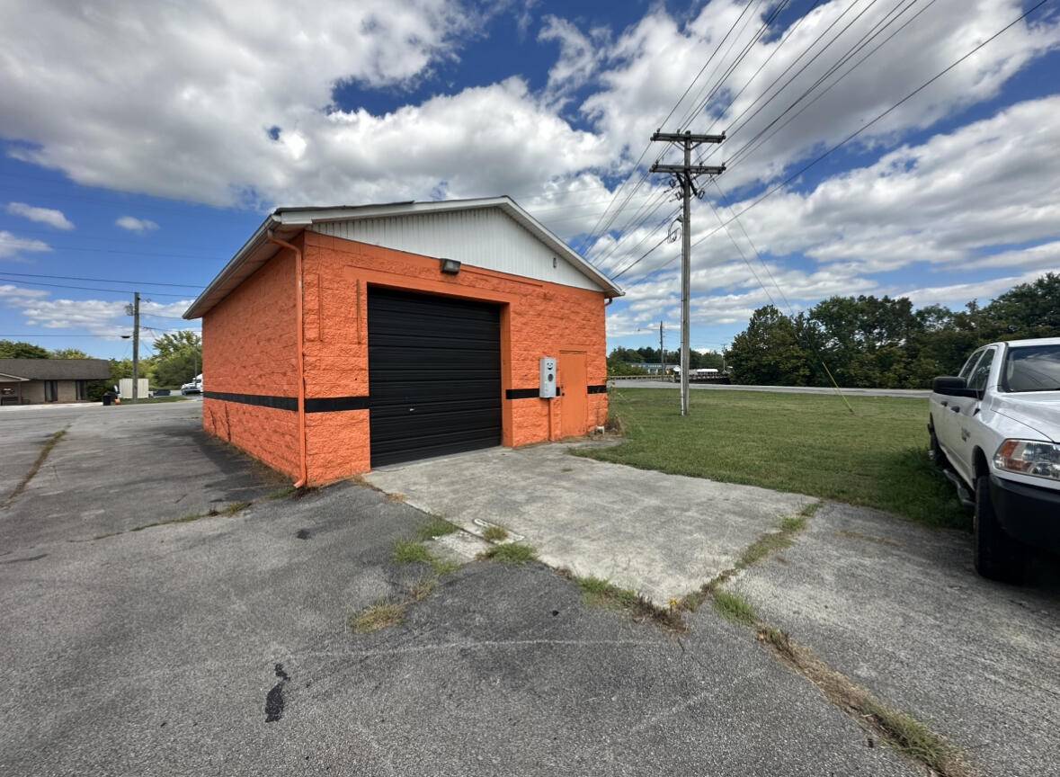 Sweetwater, TN 37874,314 Sweetwater Vonore Rd RD