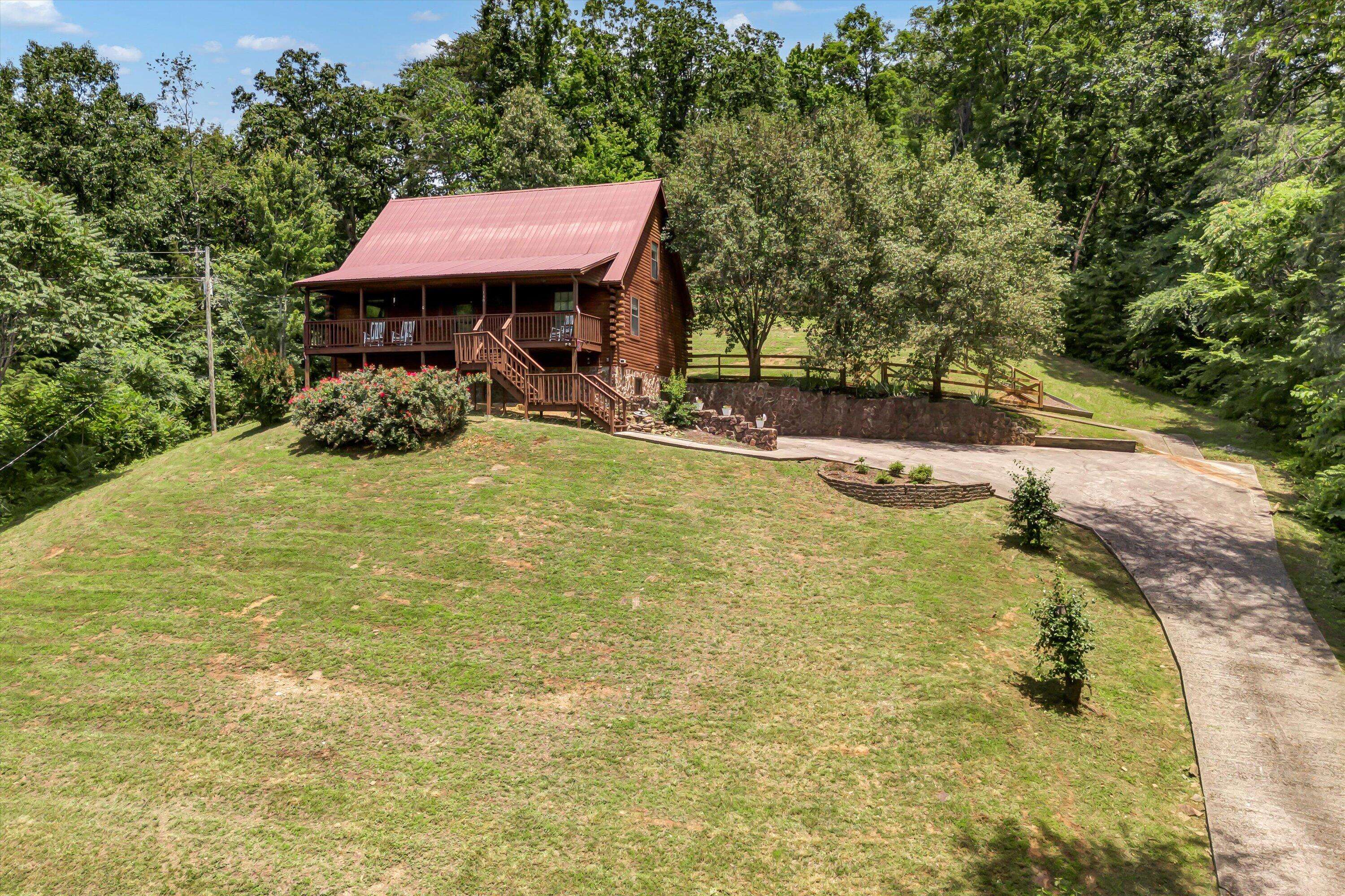 Mooresburg, TN 37811,148 Delph LN