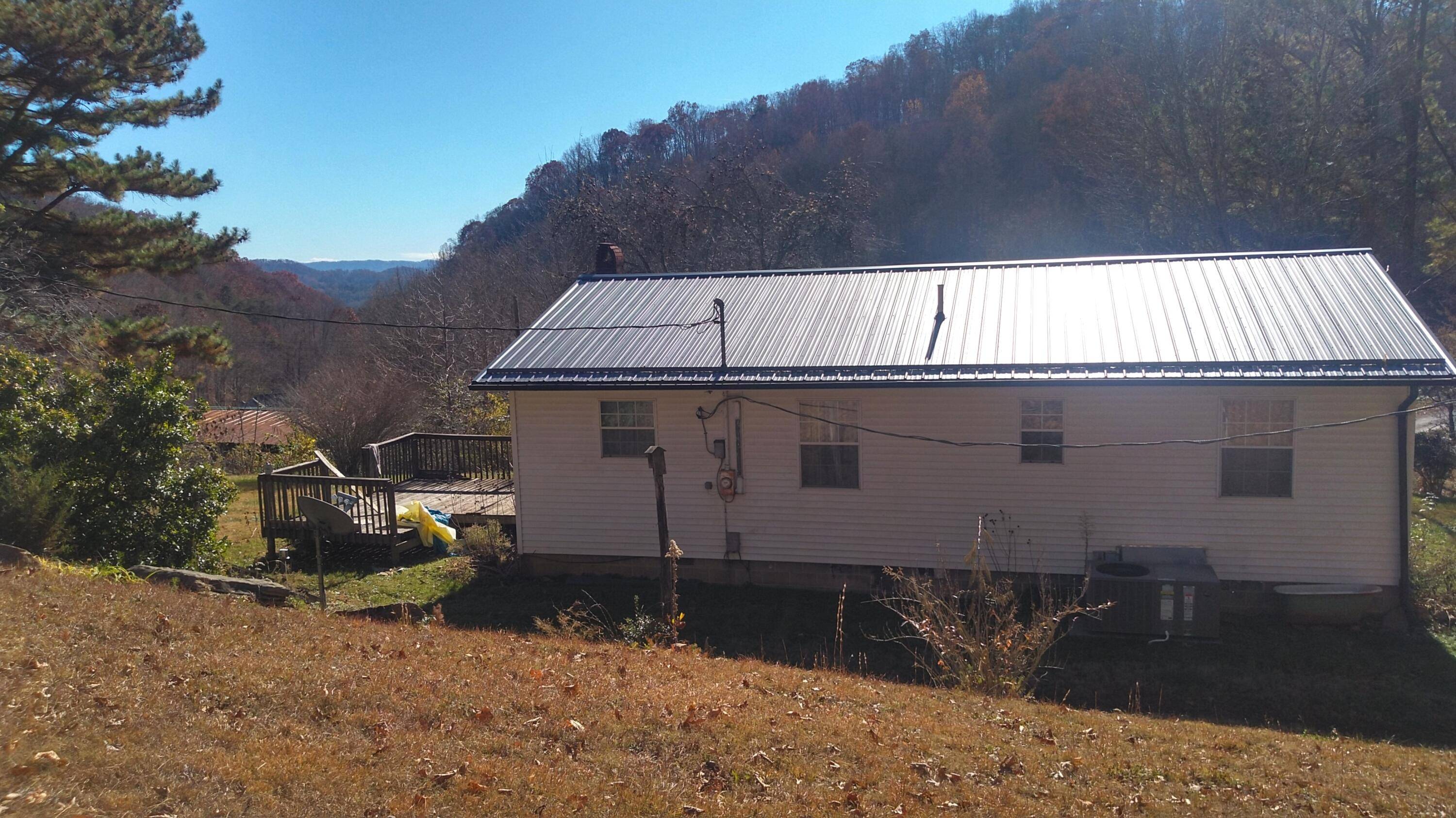 Sneedville, TN 37869,1087 Black Valley RD